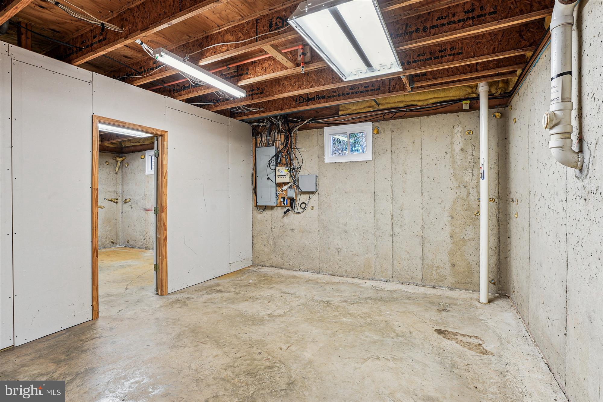 HUNTERS RIDGE - Residential