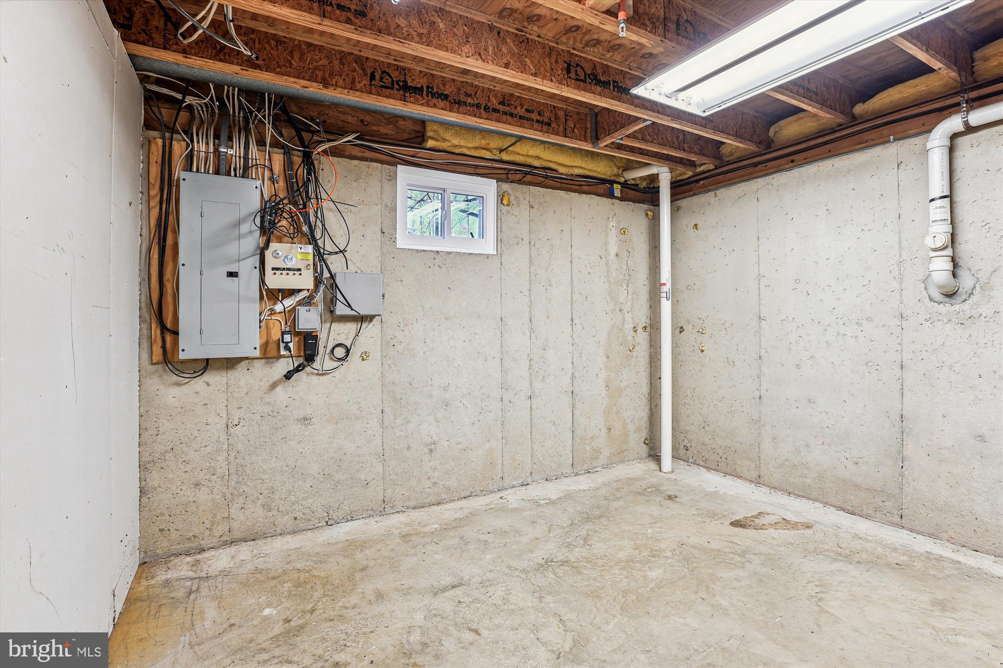 HUNTERS RIDGE - Residential