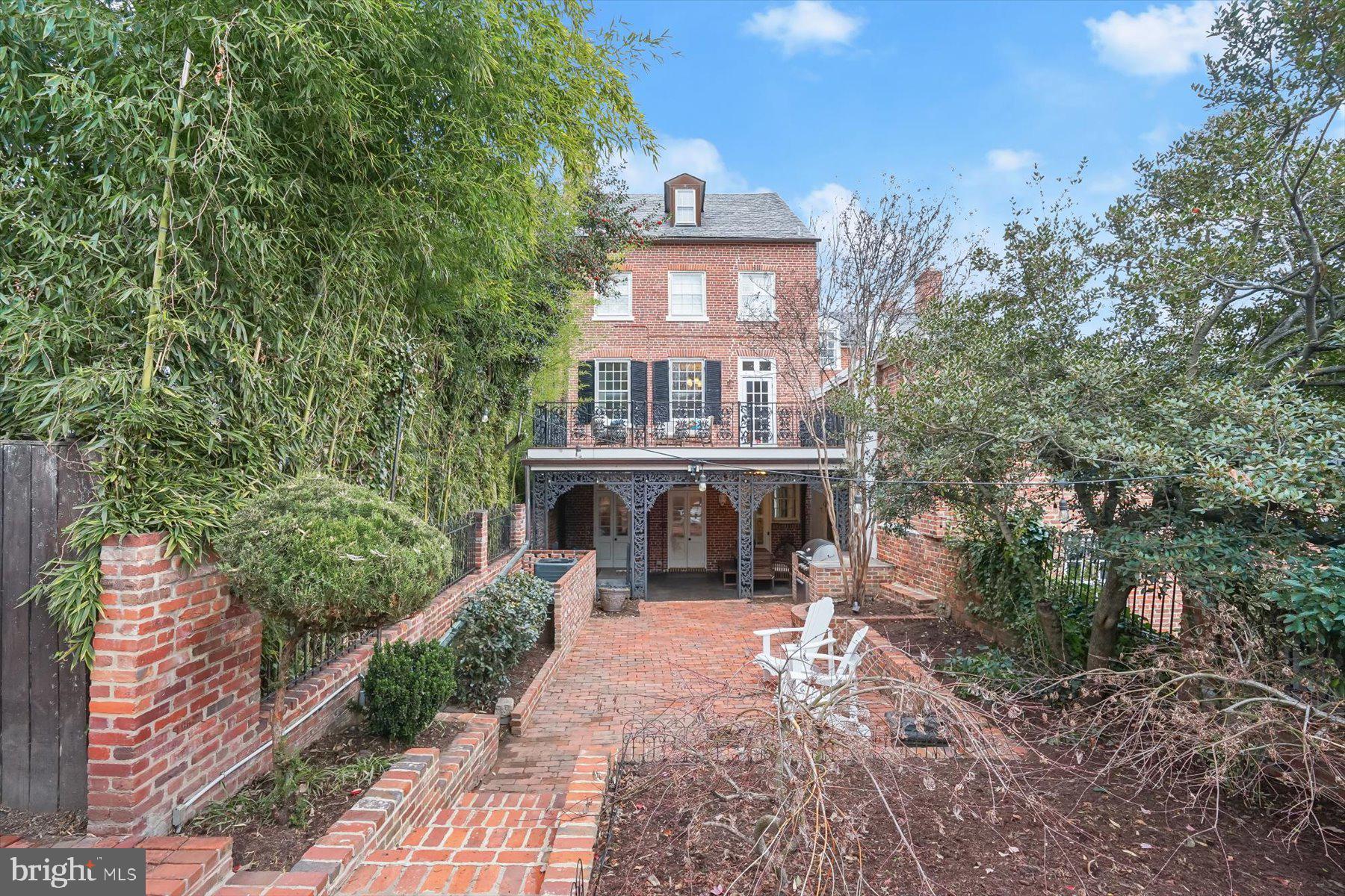 OLD TOWN - Residential