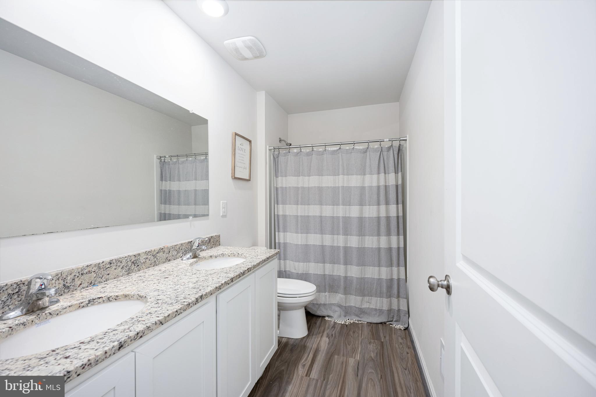 WILDERNESS SHORES - Residential