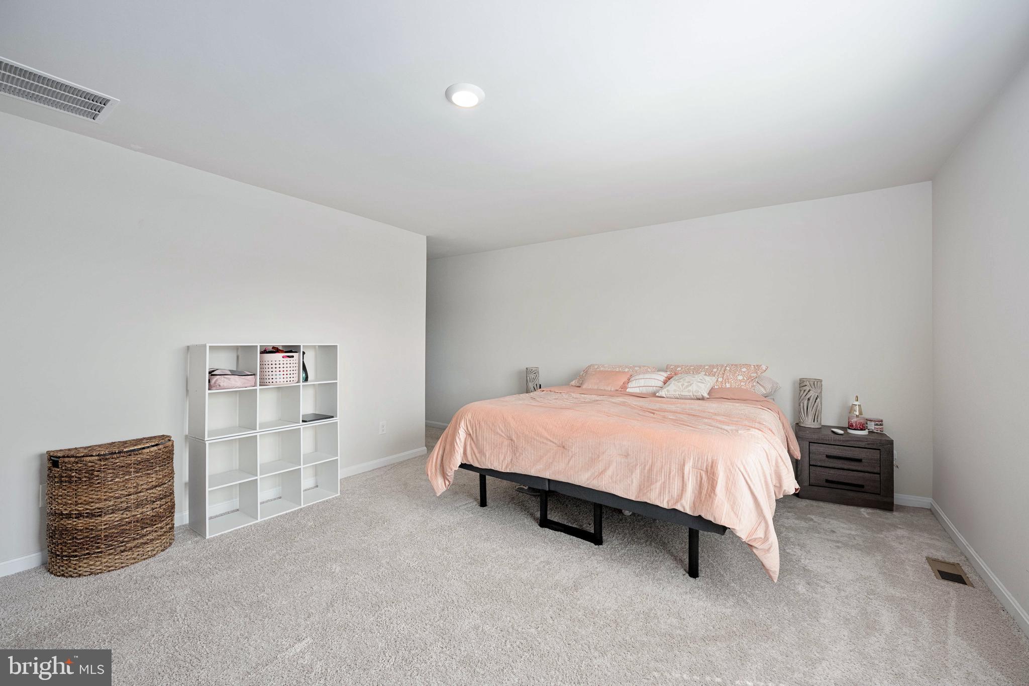 WILDERNESS SHORES - Residential