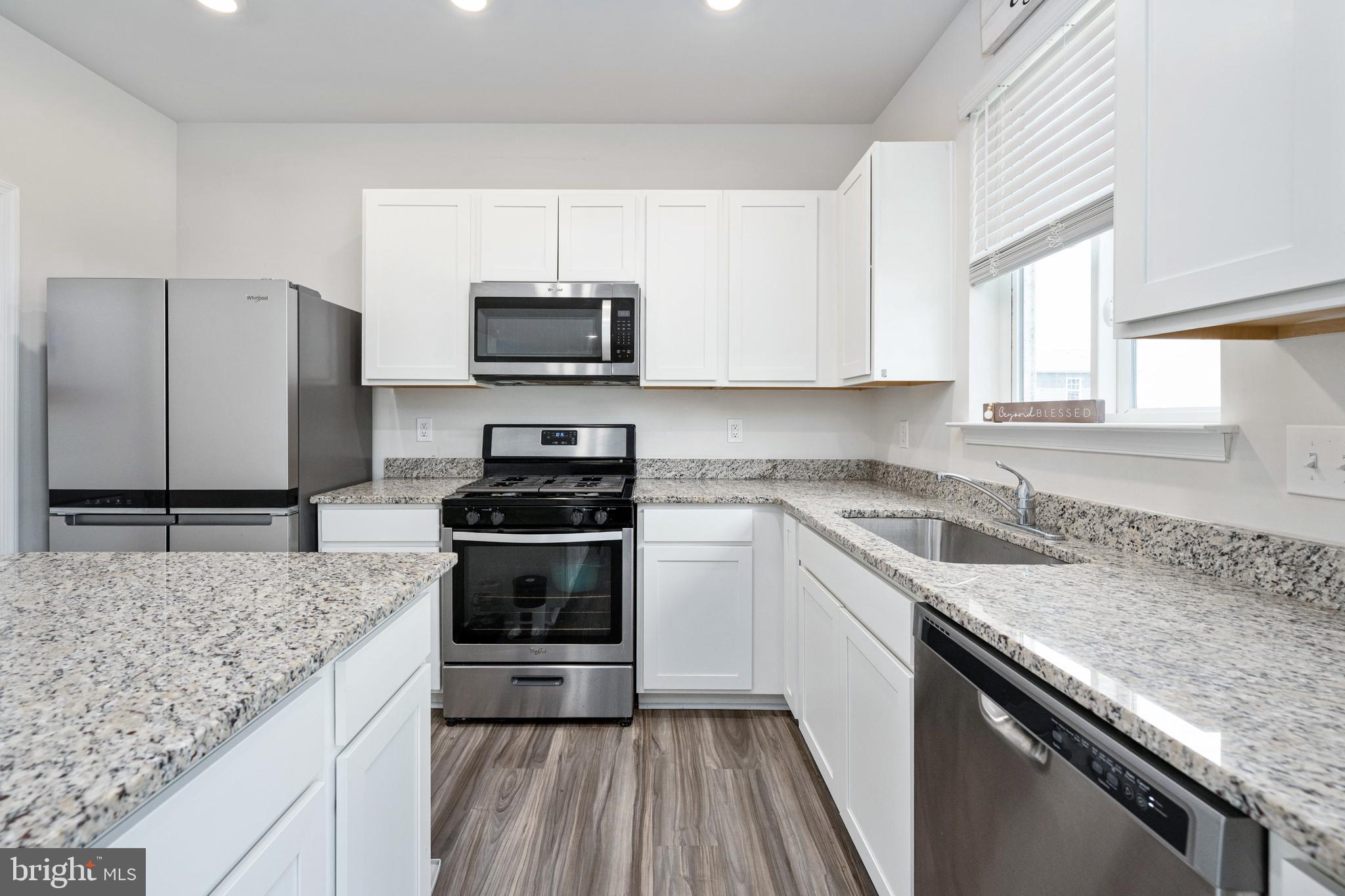 WILDERNESS SHORES - Residential