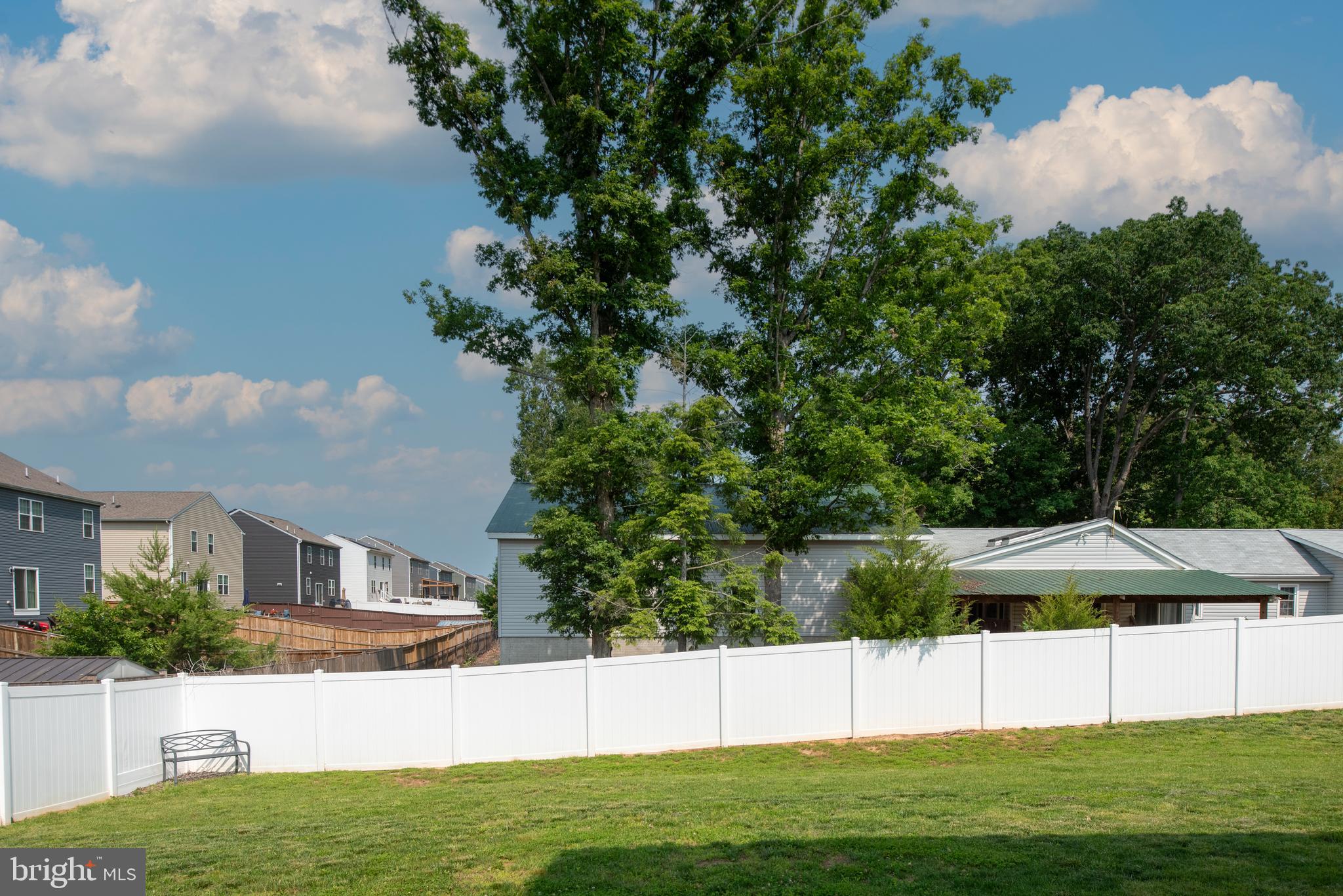 WILDERNESS SHORES - Residential