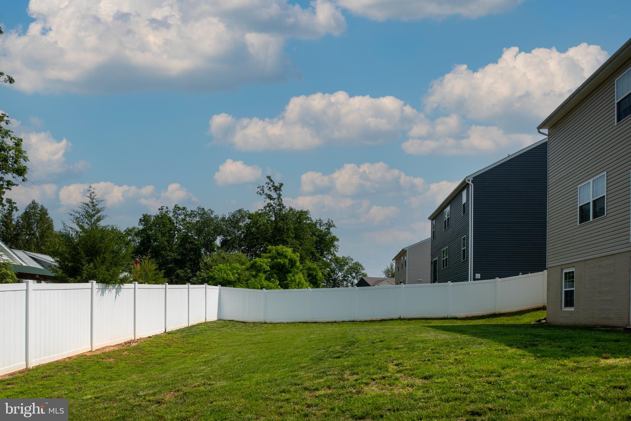 WILDERNESS SHORES - Residential