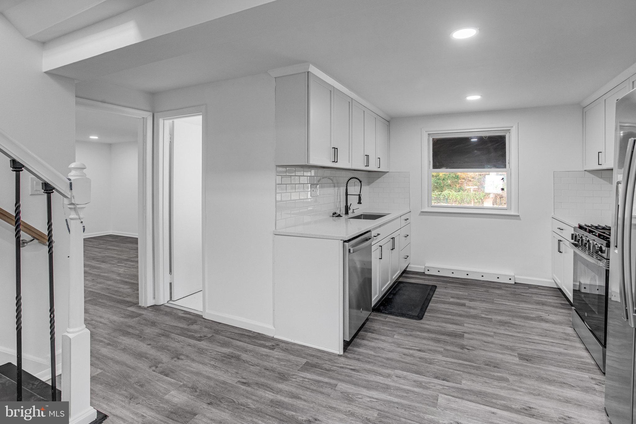 DALE CITY - Residential