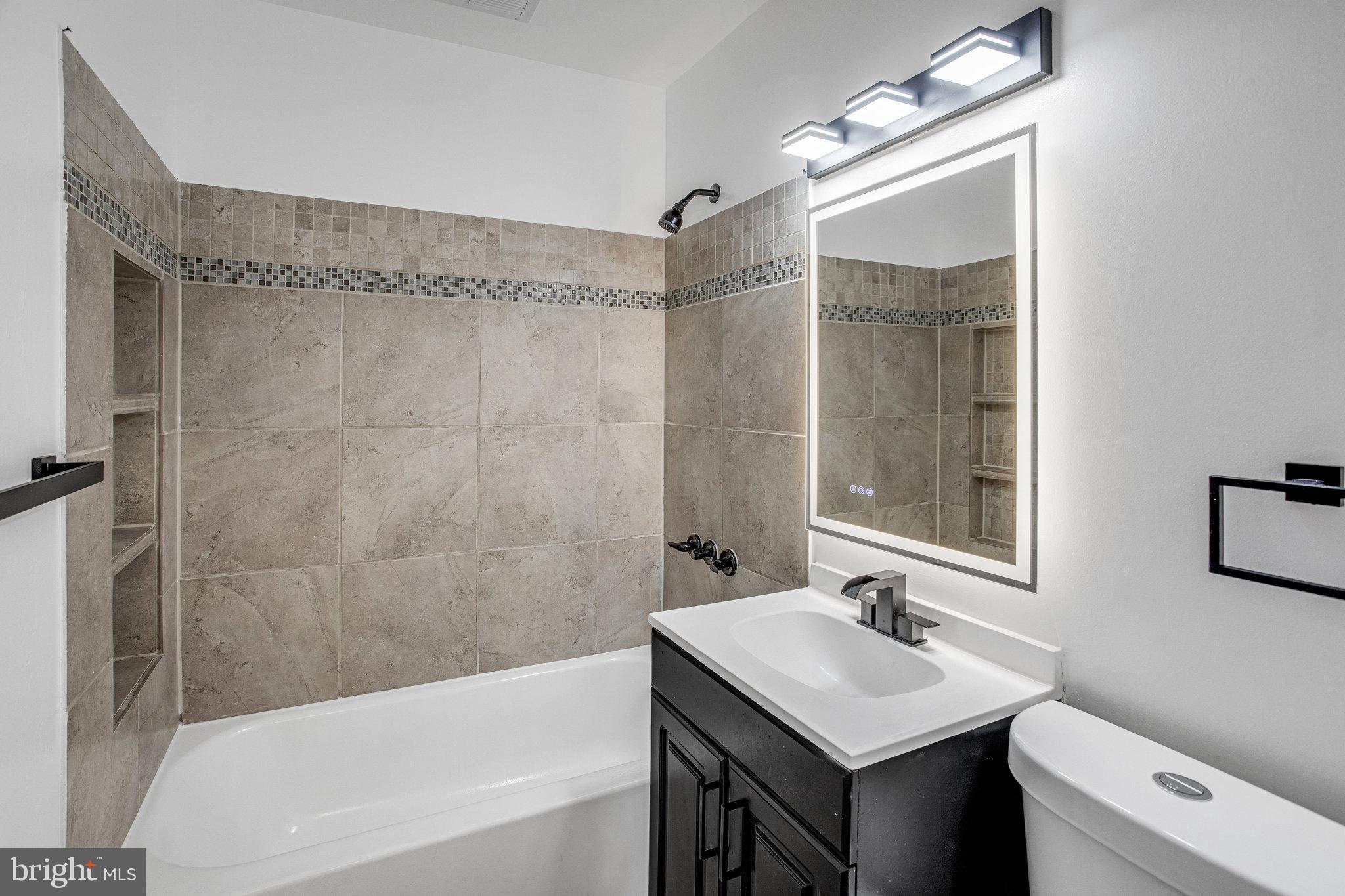 DALE CITY - Residential