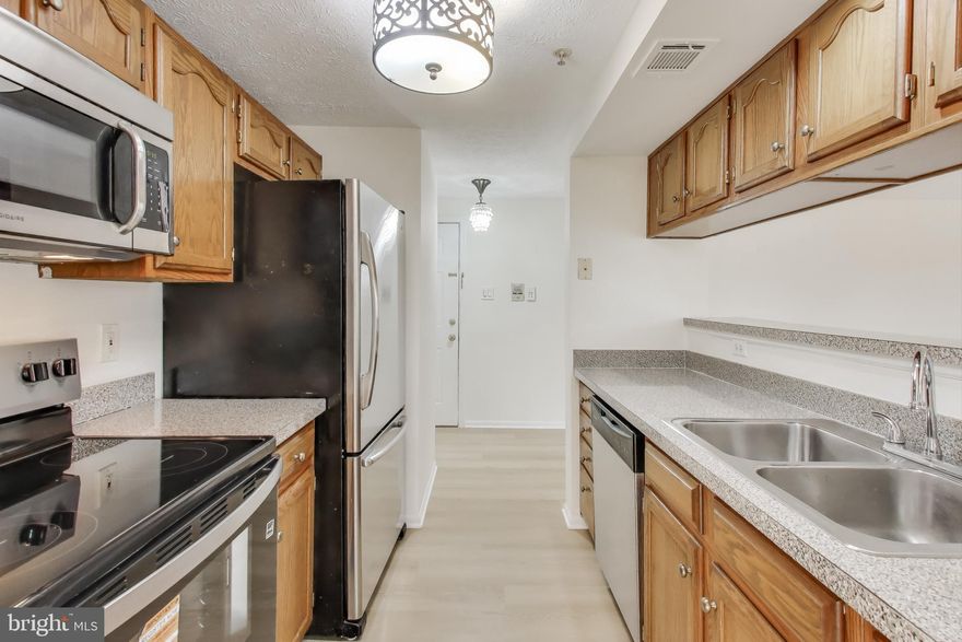 Renovated 2-bedroom, 2-bath garden-style condo offering 1,073 sq. ft. of space.
Open layout with brand-new Luxury Vinyl Plank flooring, new carpet in the bedrooms, and a new electric range and washing machine. The breakfast area is also a sunroom—ideal for both everyday relaxation and hosting friends.
Kitchen is equipped with modern appliances, including an ENERGY STAR refrigerator, over the stove built-in microwave, garbage disposal and electric oven/range. In-unit laundry with a washer and dryer adds everyday convenience.
Primary bedroom has a walk-in closet and a full bathroom featuring a shower. The second bedroom is ideal for guests, a home office, or a creative workspace. Enjoy fresh air and peaceful moments on your private balcony, perfect for morning coffee or sunset views.
Located in the sought-after Seneca Knolls community, residents enjoy jogging paths, playgrounds, and assigned parking. The condo association handles exterior maintenance, lawn care, and snow removal, offering a low-maintenance lifestyle so you can focus on what matters most. Roof was replaced in 2020 for added peace of mind.
Perfectly positioned just under a mile from public transportation, this home offers easy commuting and access to local amenities.
Don’t miss your chance to own this move-in-ready gem—schedule your tour today and experience the exceptional lifestyle that awaits!
Ask about our closing cost incentive. 

https://real.vision/13107-briarcliff-terrace?o=u

*Some photos are digitally staged.