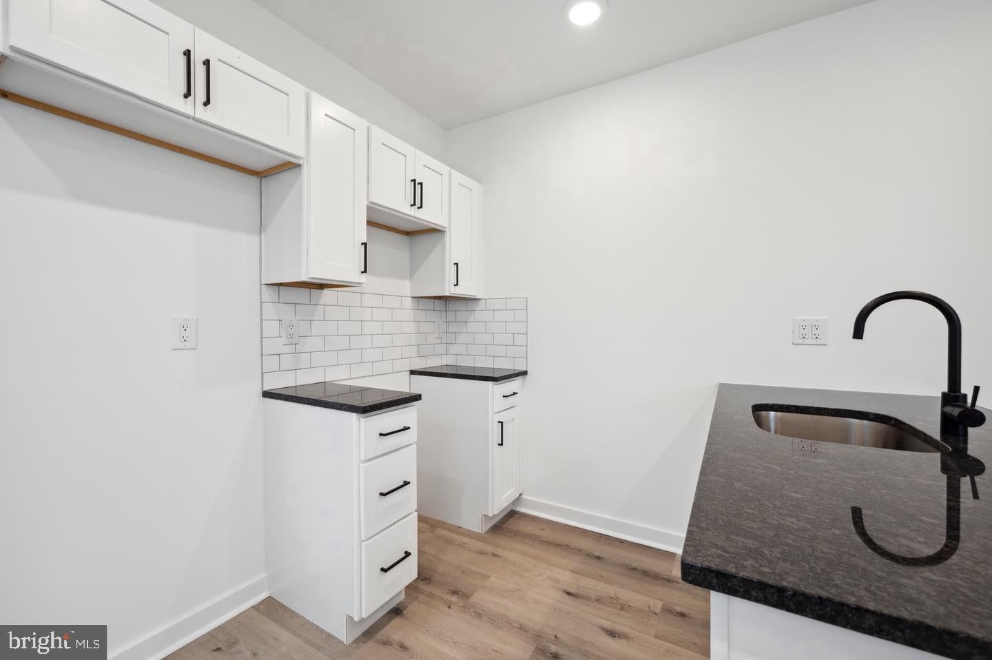 3458 FRANKFORD AVENUE 4E