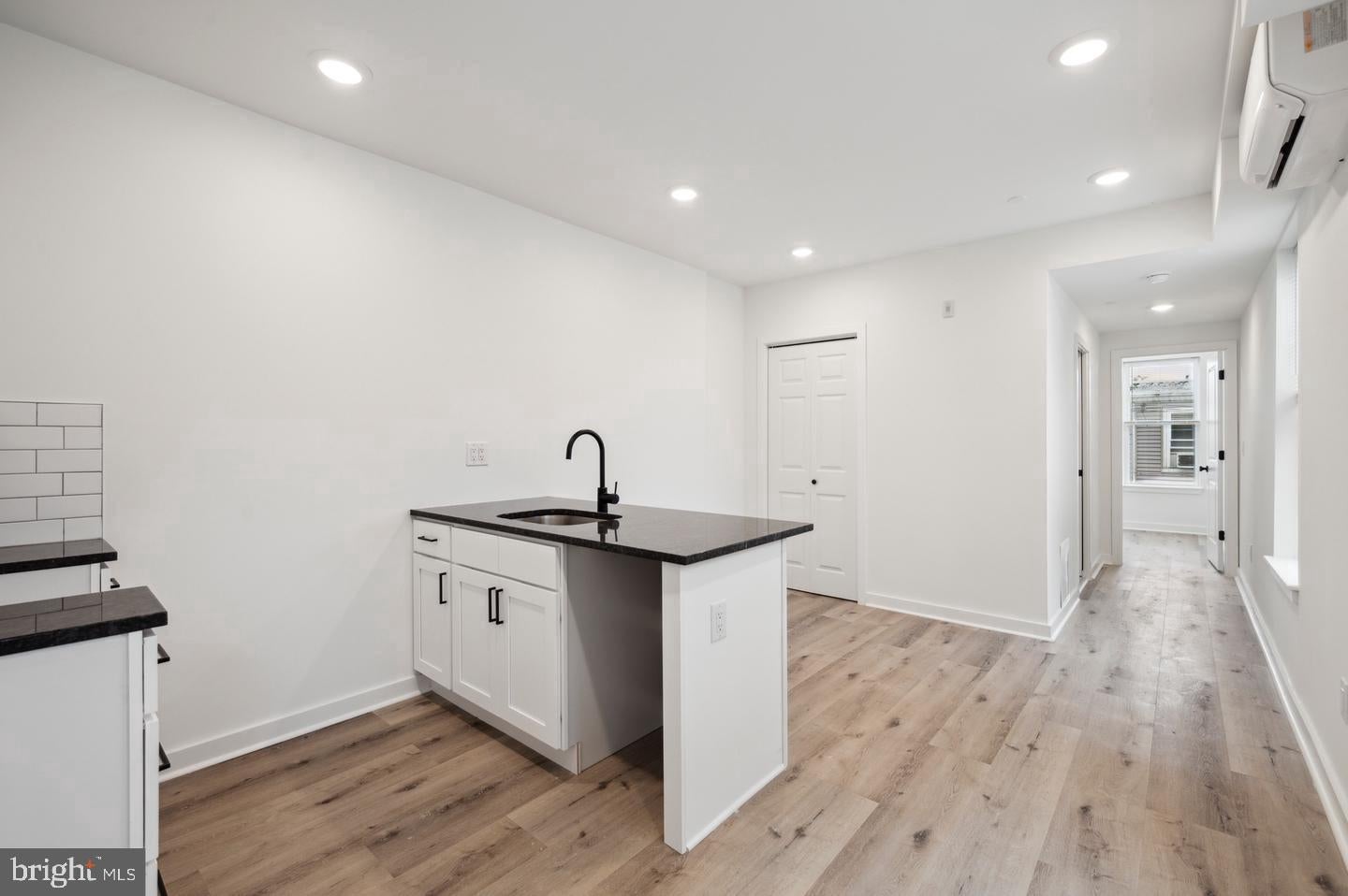 3458 FRANKFORD AVENUE 4E