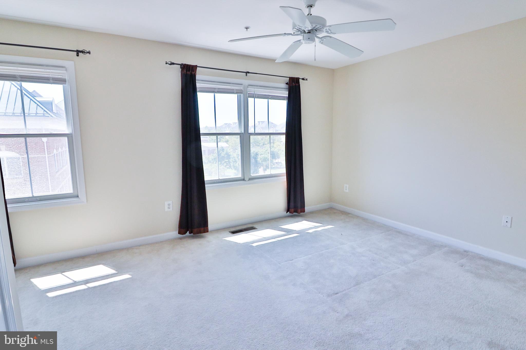 KING FARM VILLAGE CENTER - Residential Lease