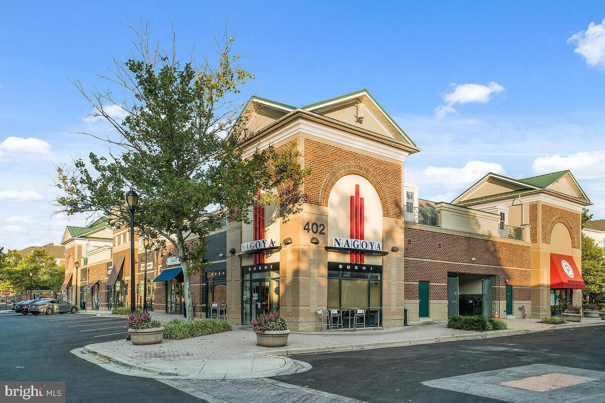 KING FARM VILLAGE CENTER - Residential Lease