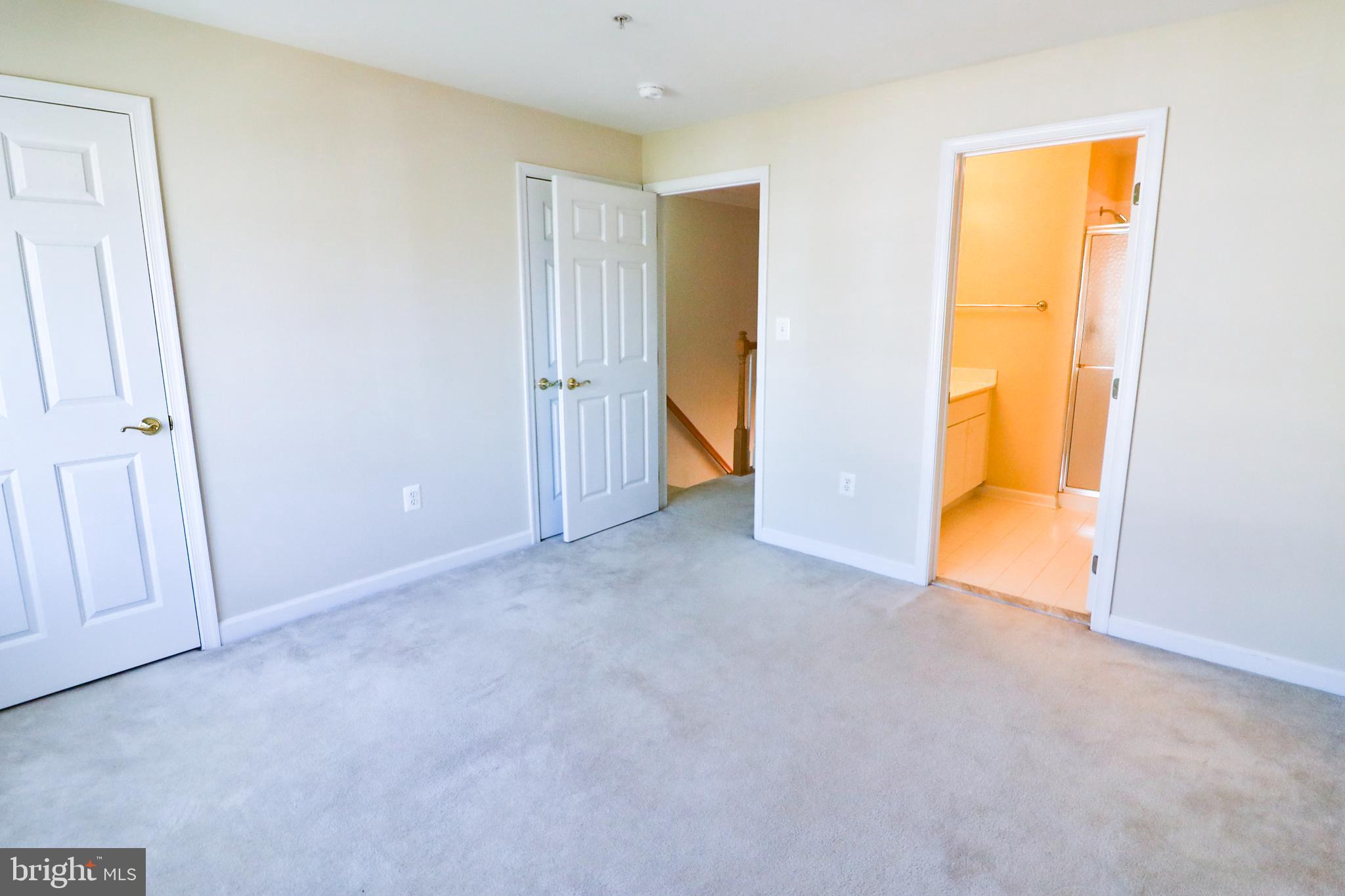 KING FARM VILLAGE CENTER - Residential Lease