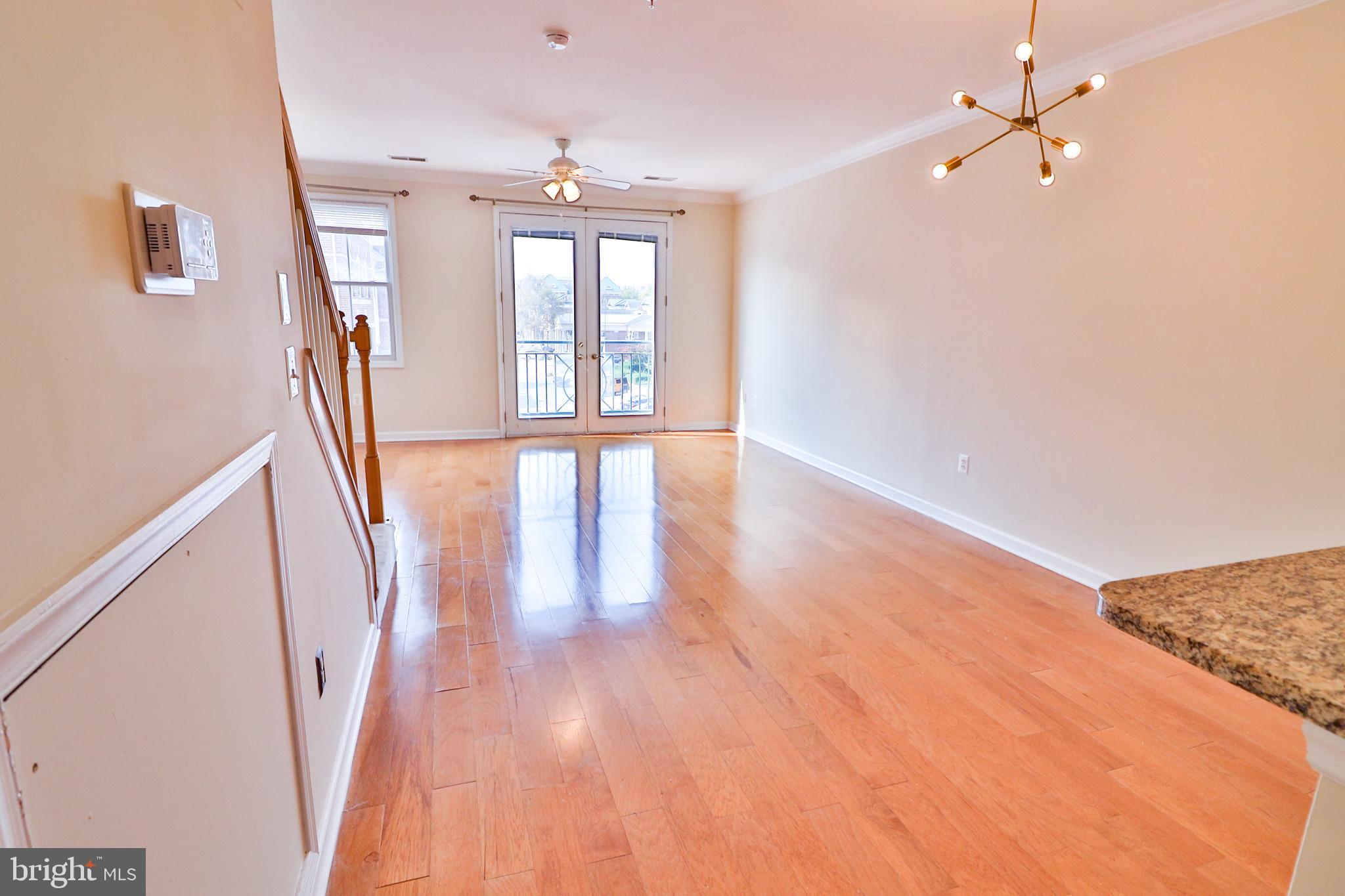 KING FARM VILLAGE CENTER - Residential Lease