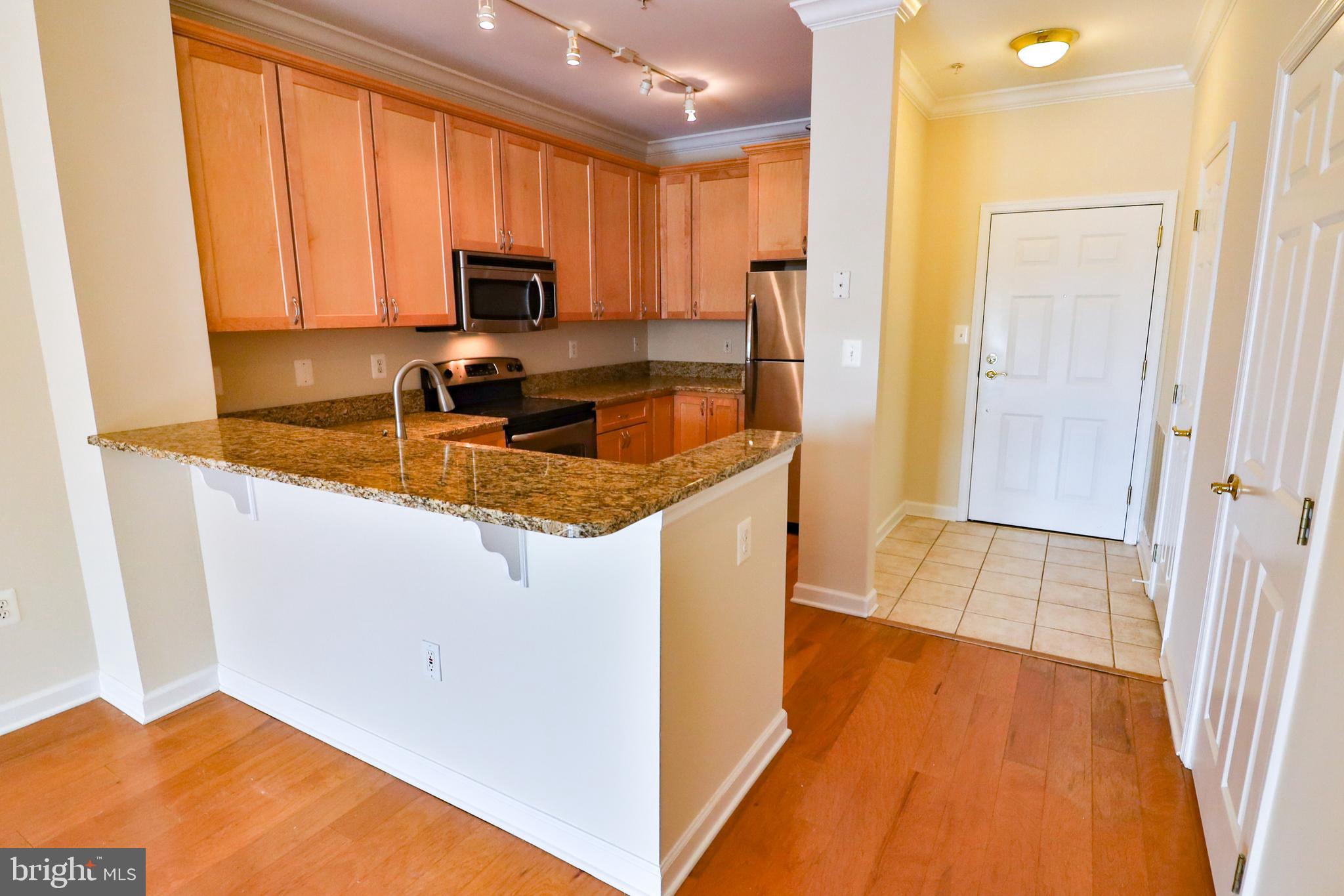 KING FARM VILLAGE CENTER - Residential Lease