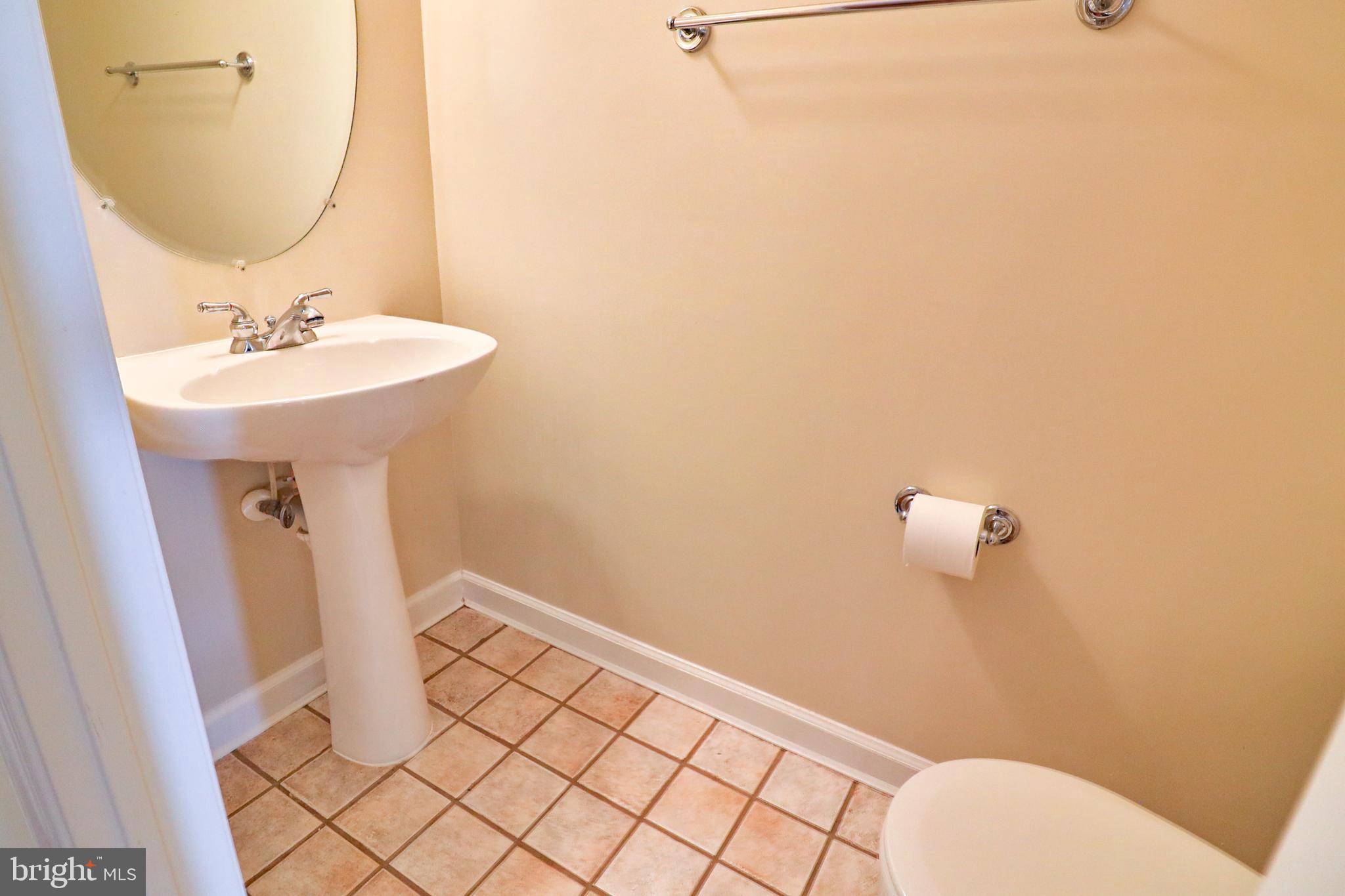 KING FARM VILLAGE CENTER - Residential Lease