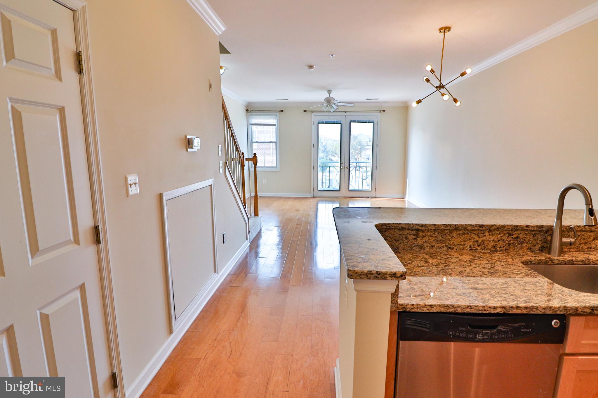 KING FARM VILLAGE CENTER - Residential Lease