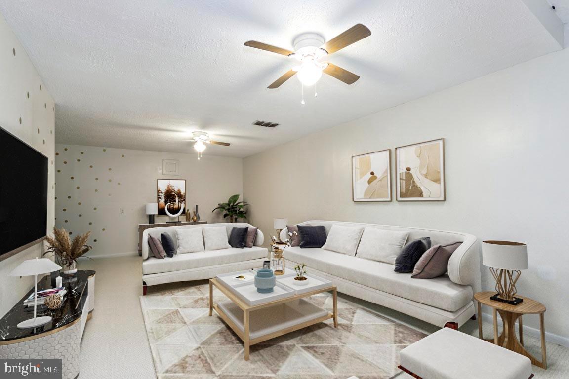 STAFFORD MEADOWS - Residential