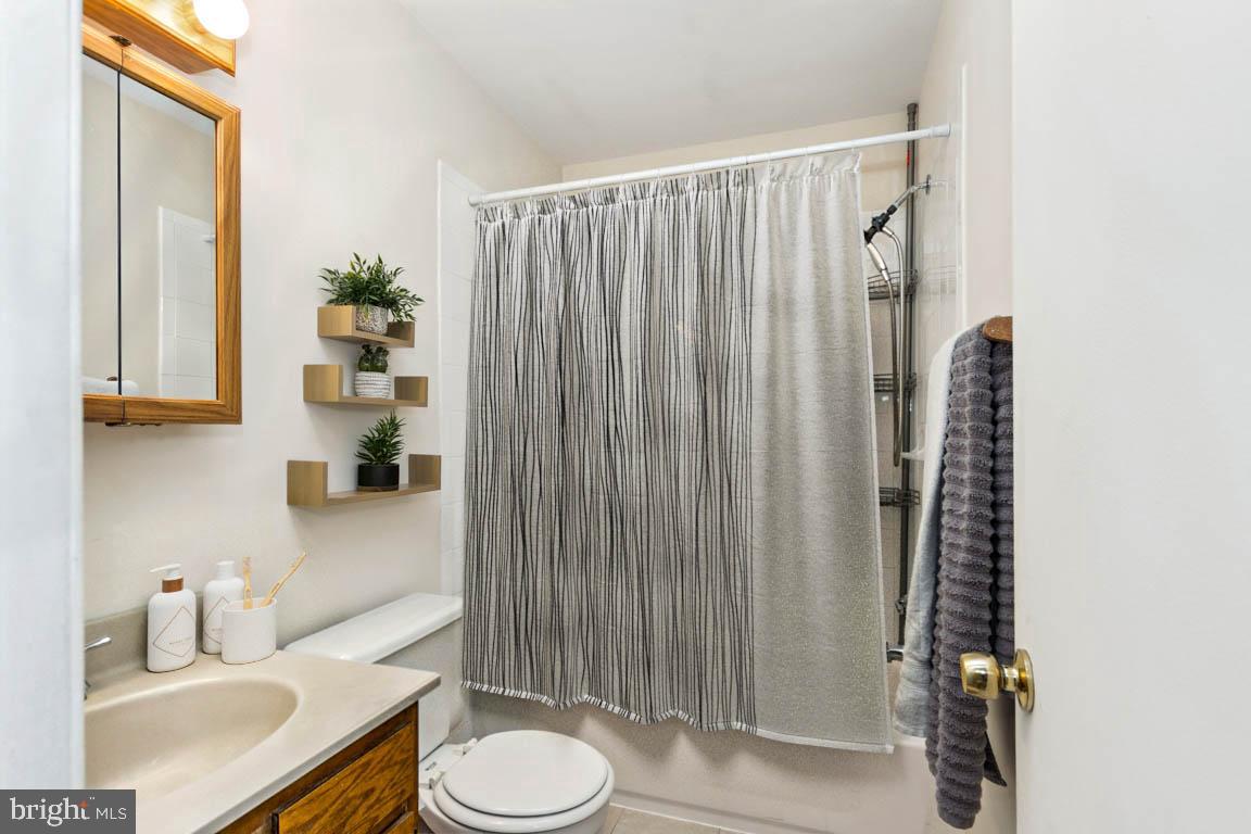 STAFFORD MEADOWS - Residential