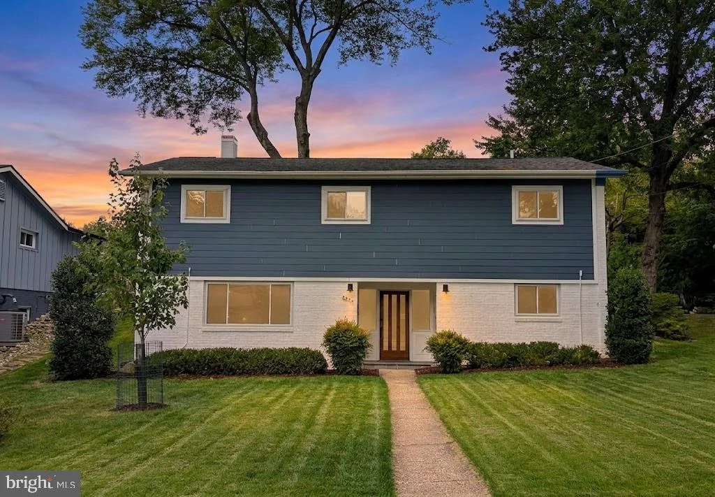 9834 Cherry Tree Lane