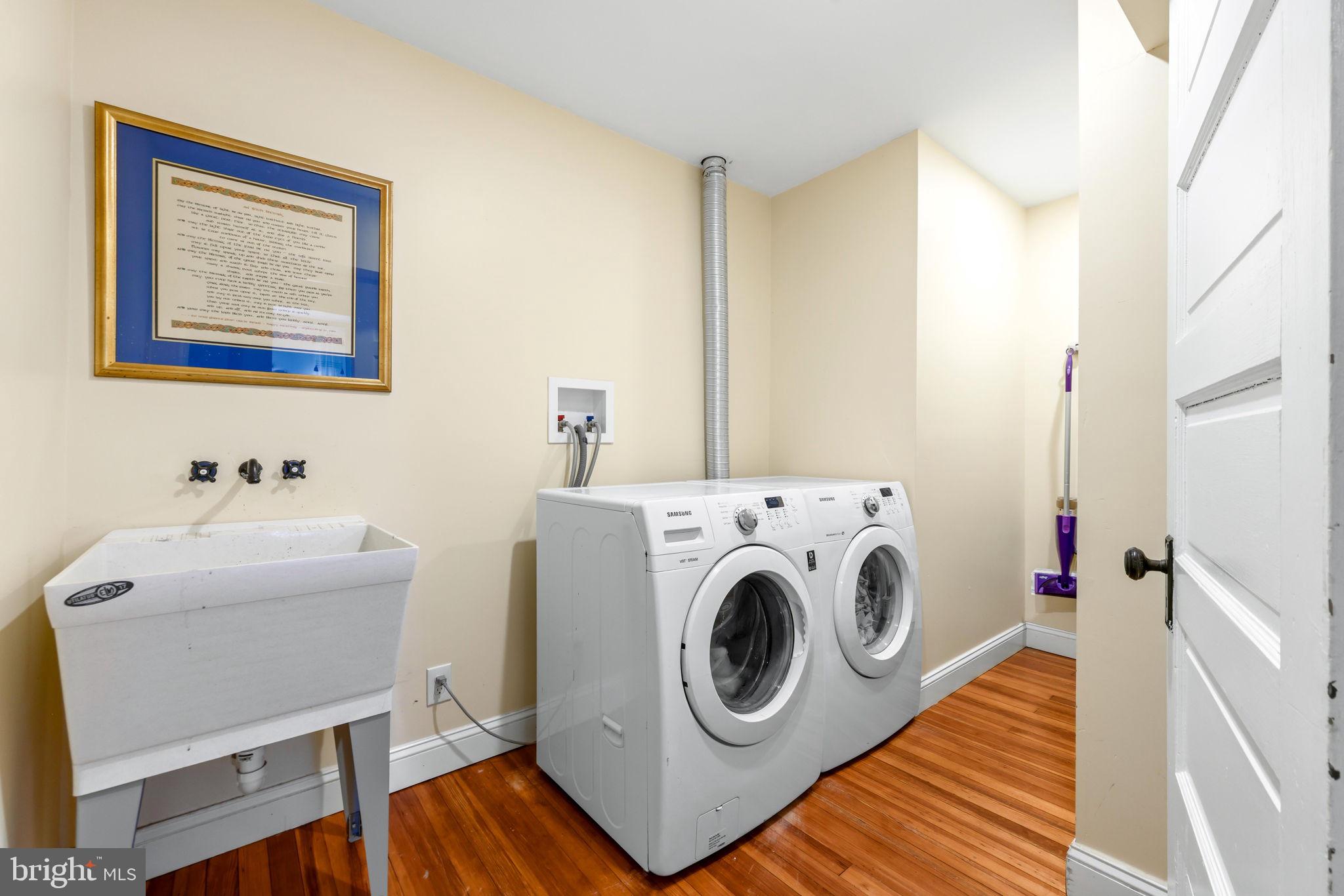 GLYNDON - Residential