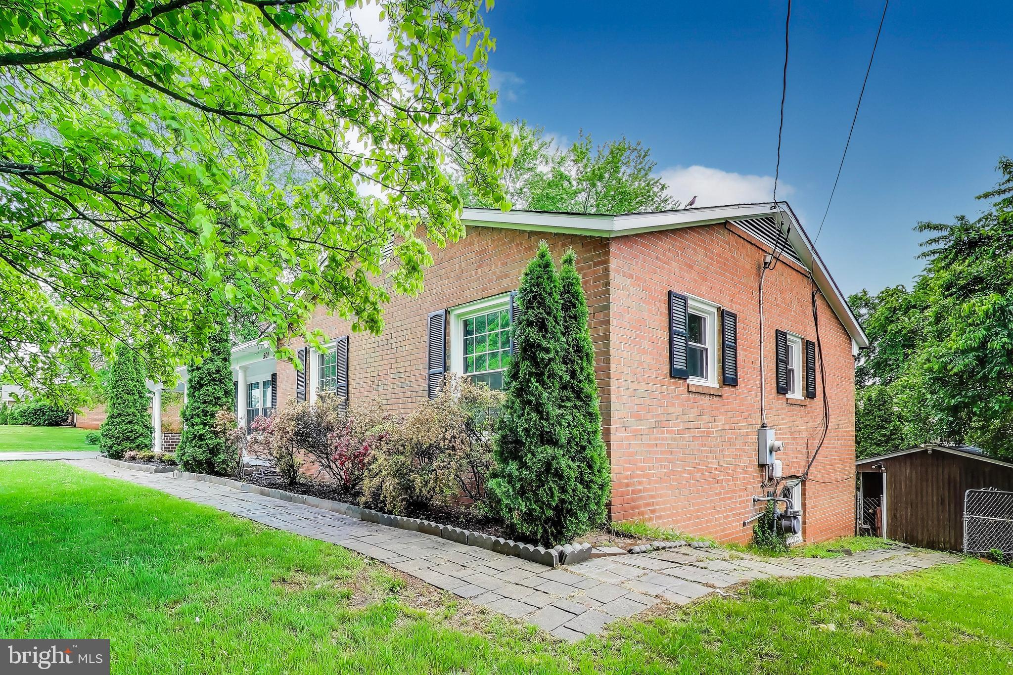 501 BARBERRY STREET