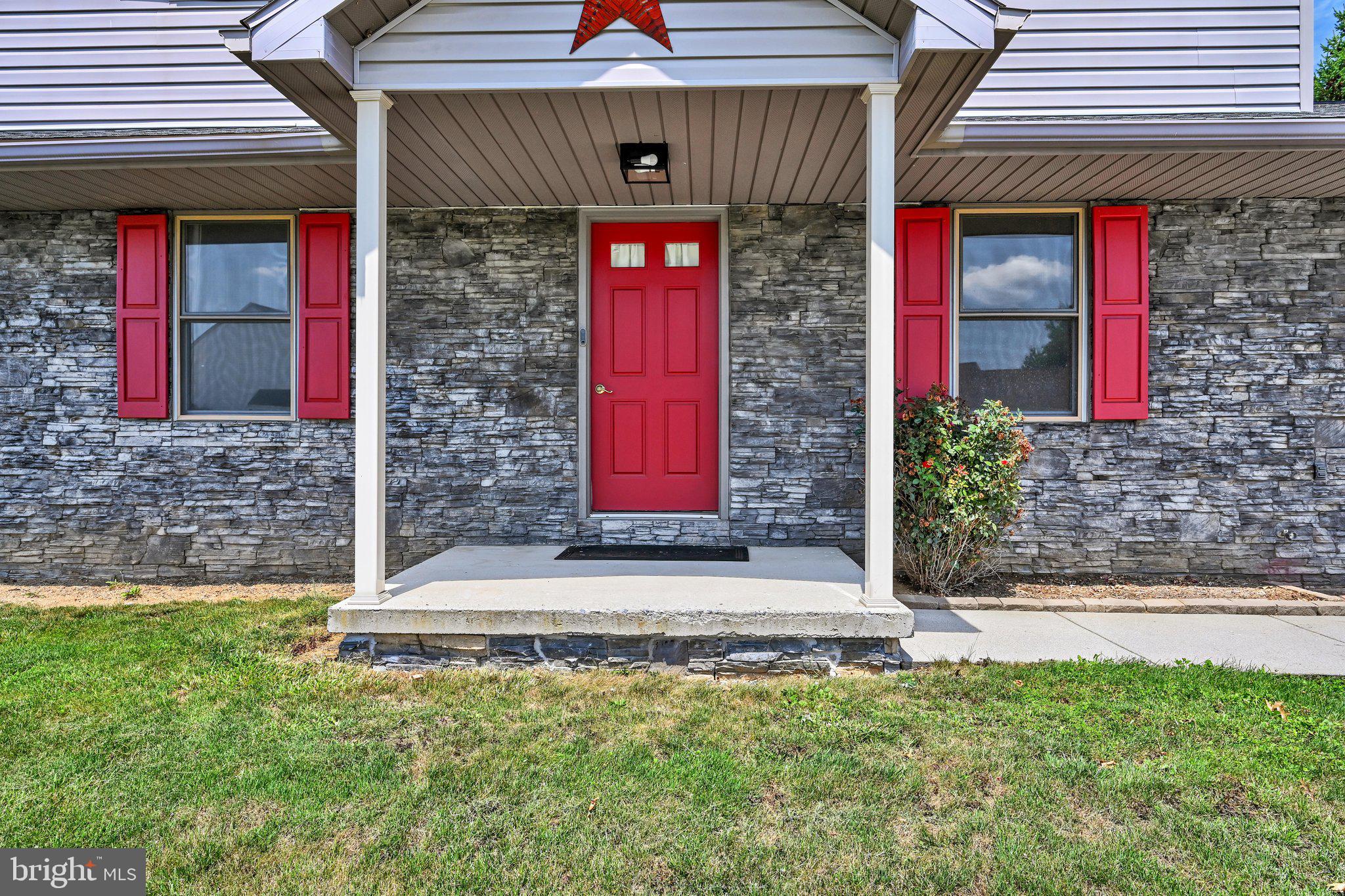 31 SENECA DRIVE