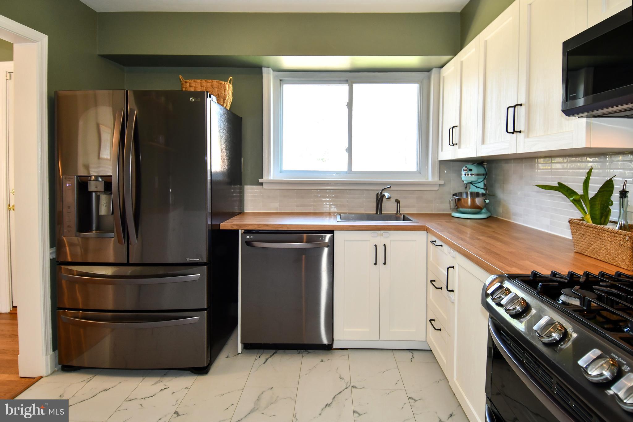 YATES VILLAGE - Residential