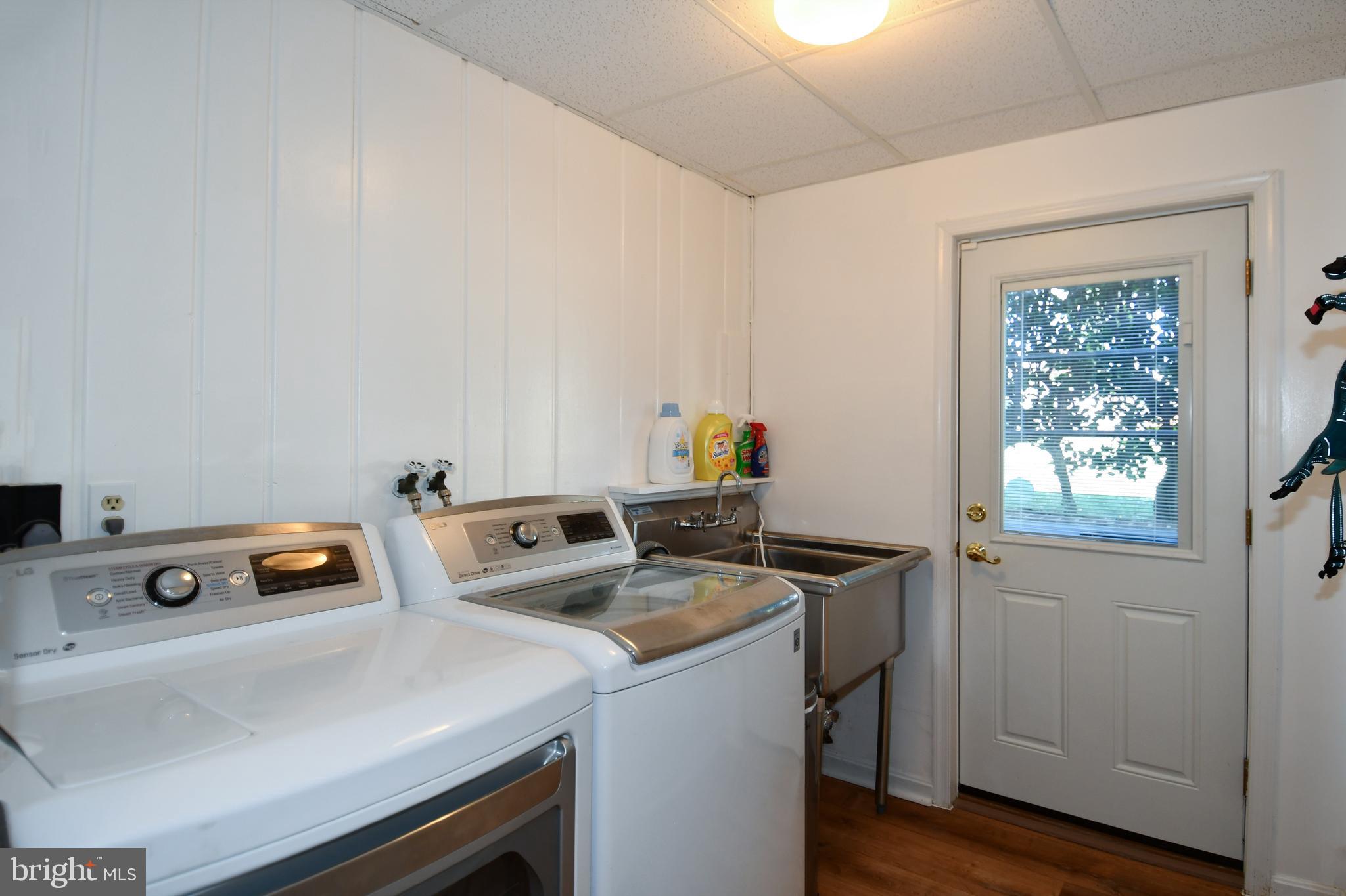 YATES VILLAGE - Residential