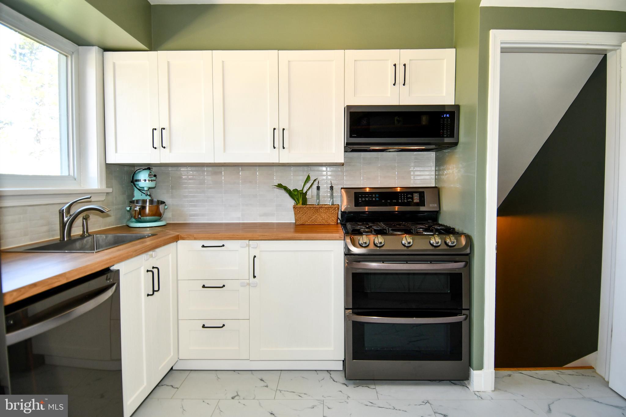 YATES VILLAGE - Residential