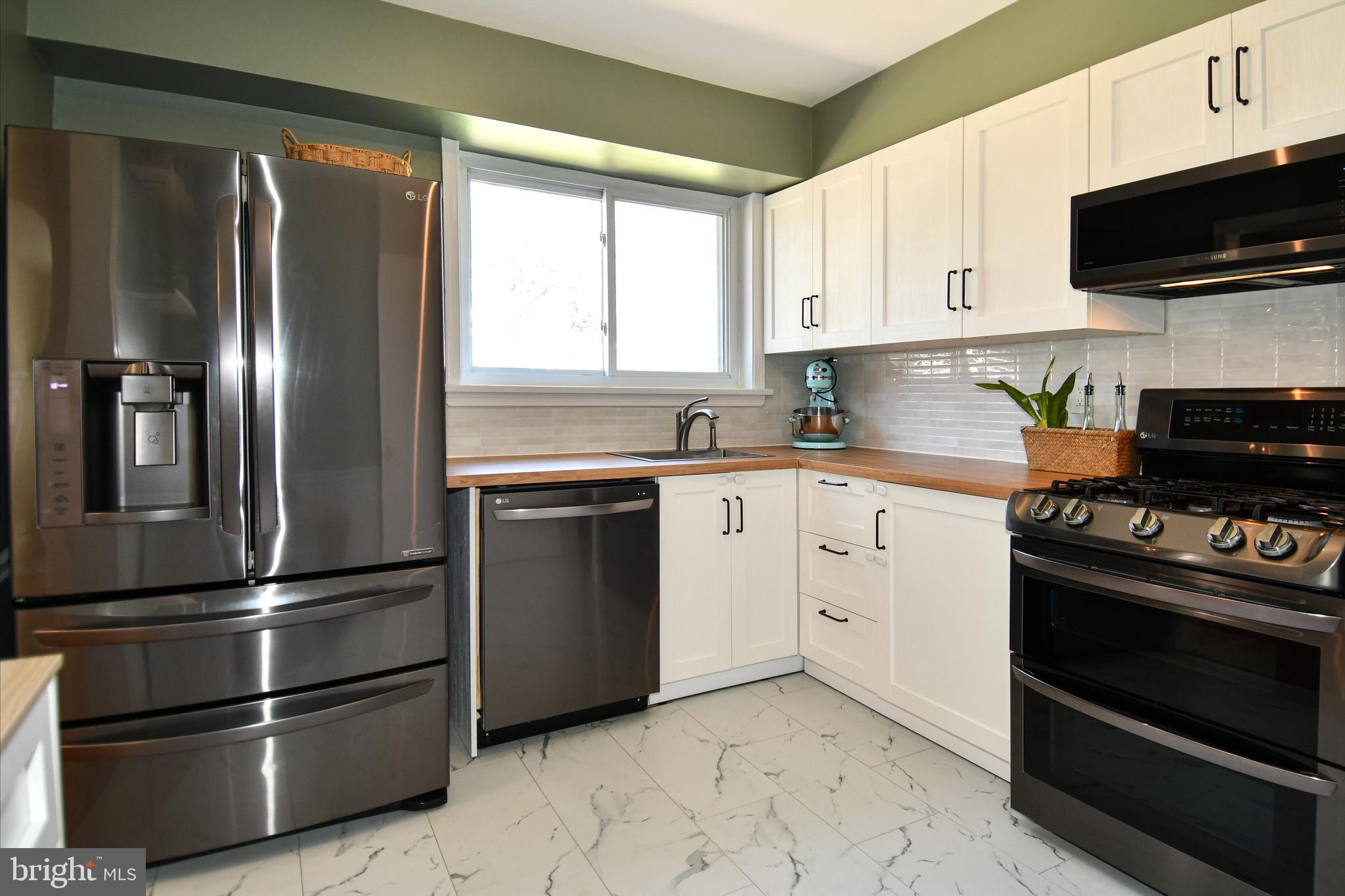 YATES VILLAGE - Residential