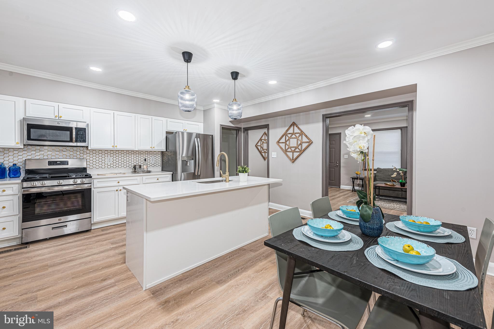 WESTOWNE - Residential