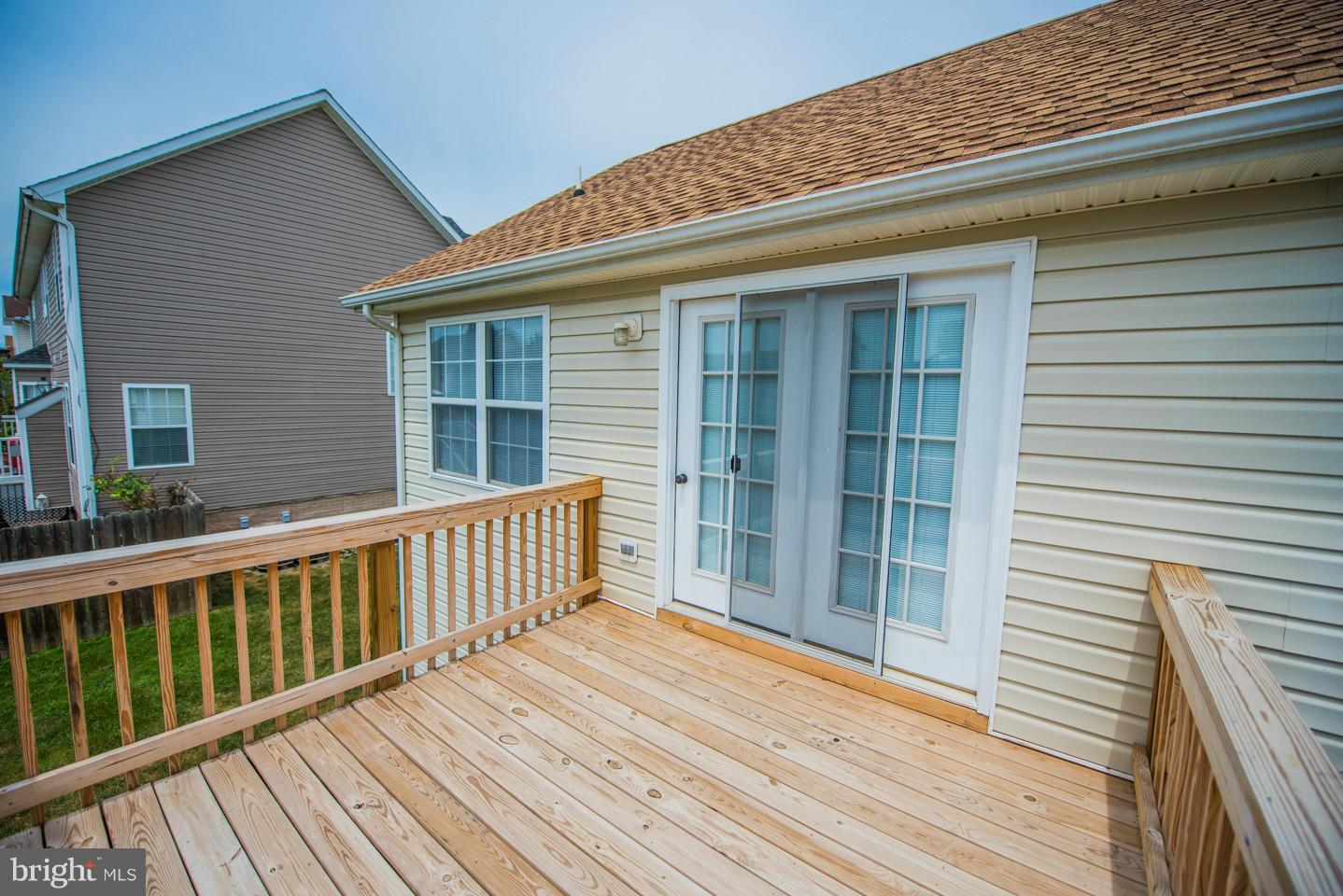 CRESTFIELD - Residential