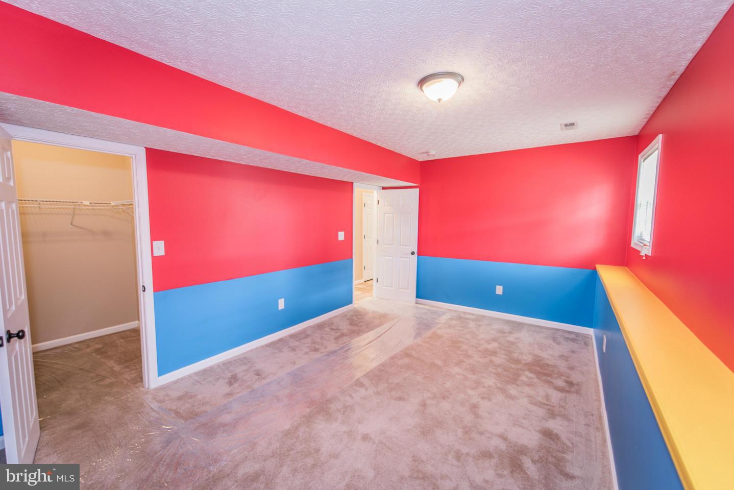 CRESTFIELD - Residential