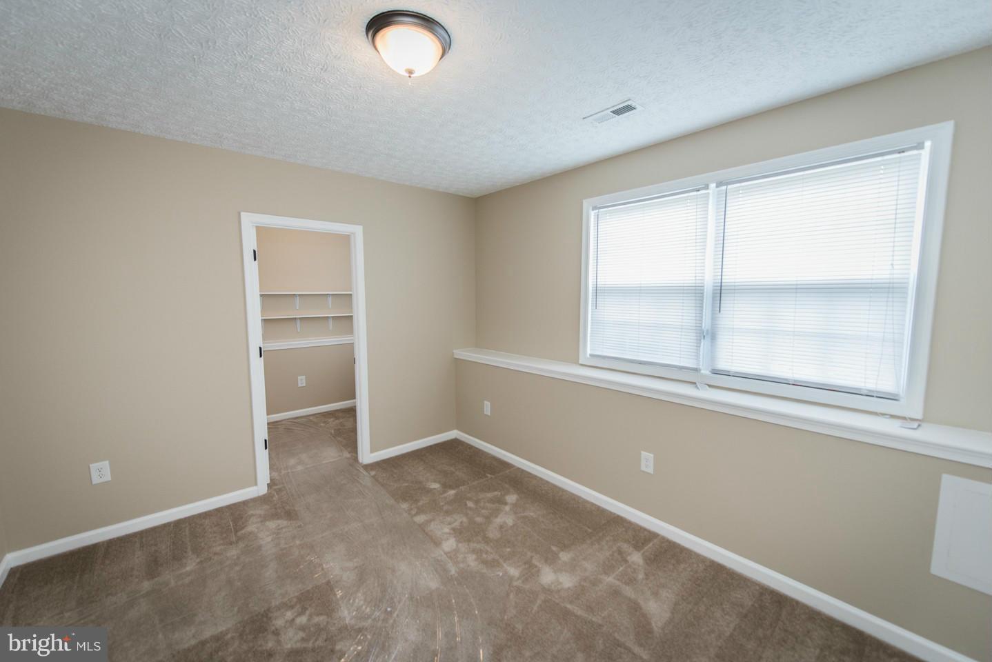 CRESTFIELD - Residential