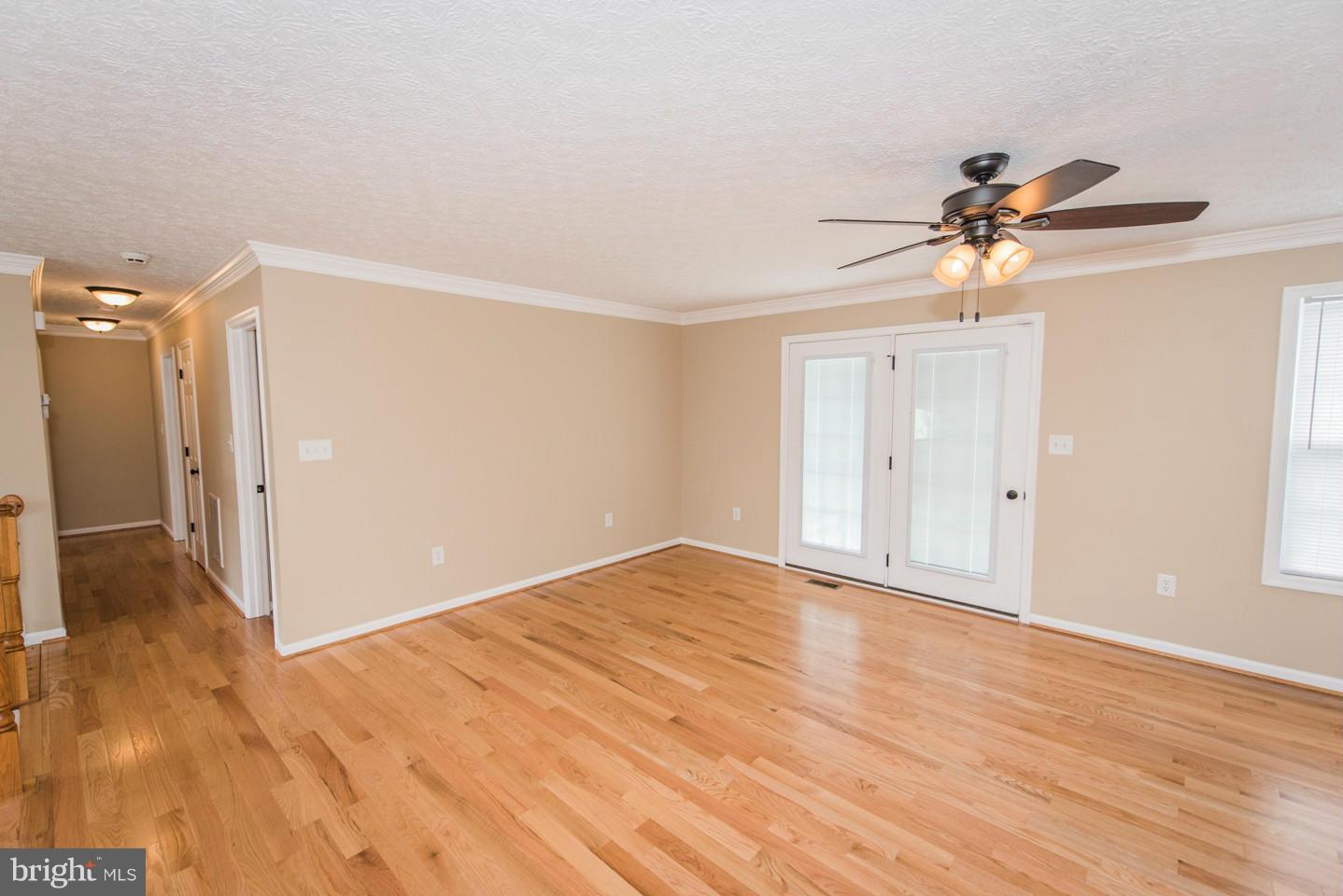 CRESTFIELD - Residential