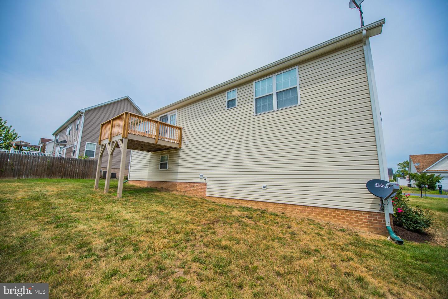 CRESTFIELD - Residential