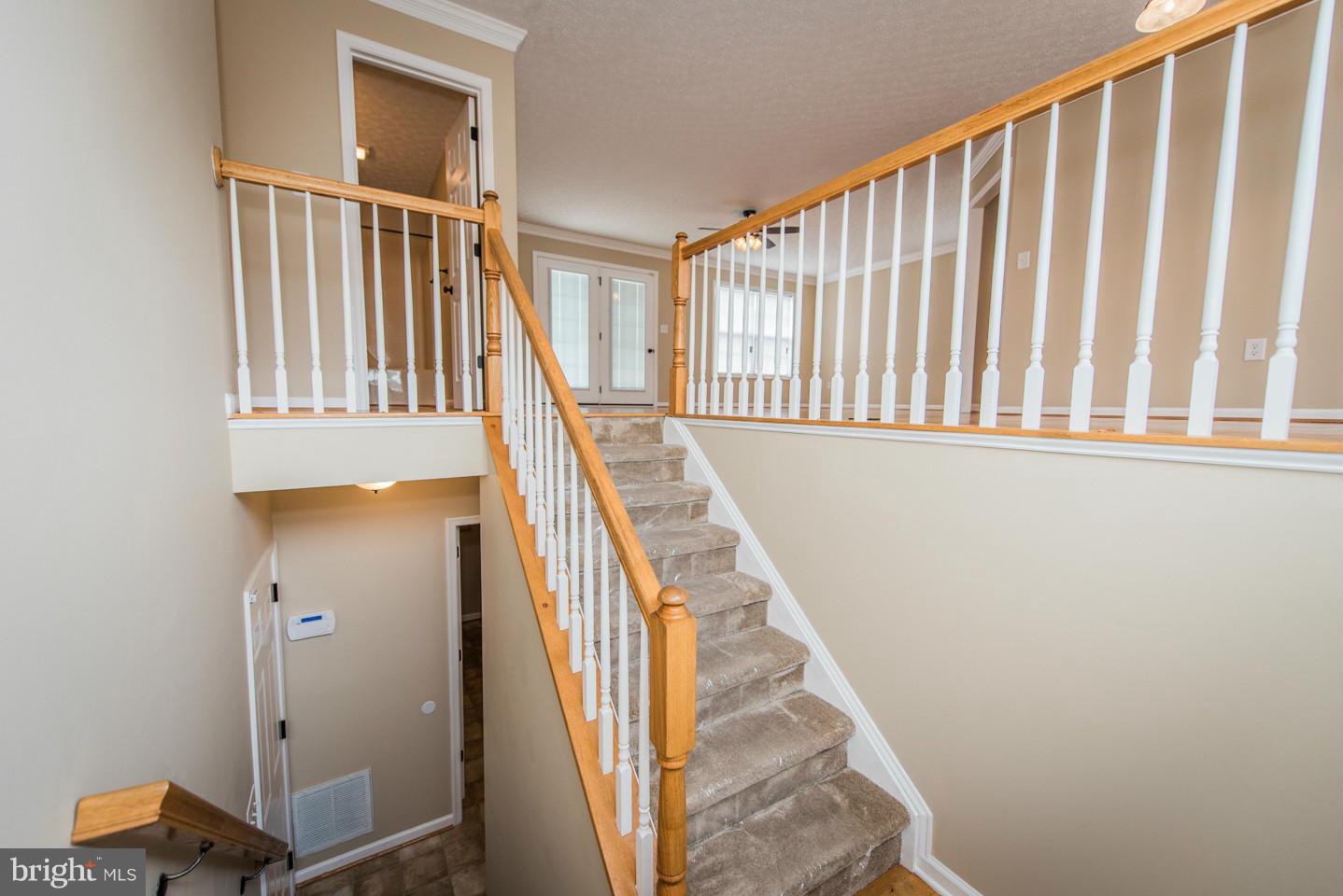 CRESTFIELD - Residential