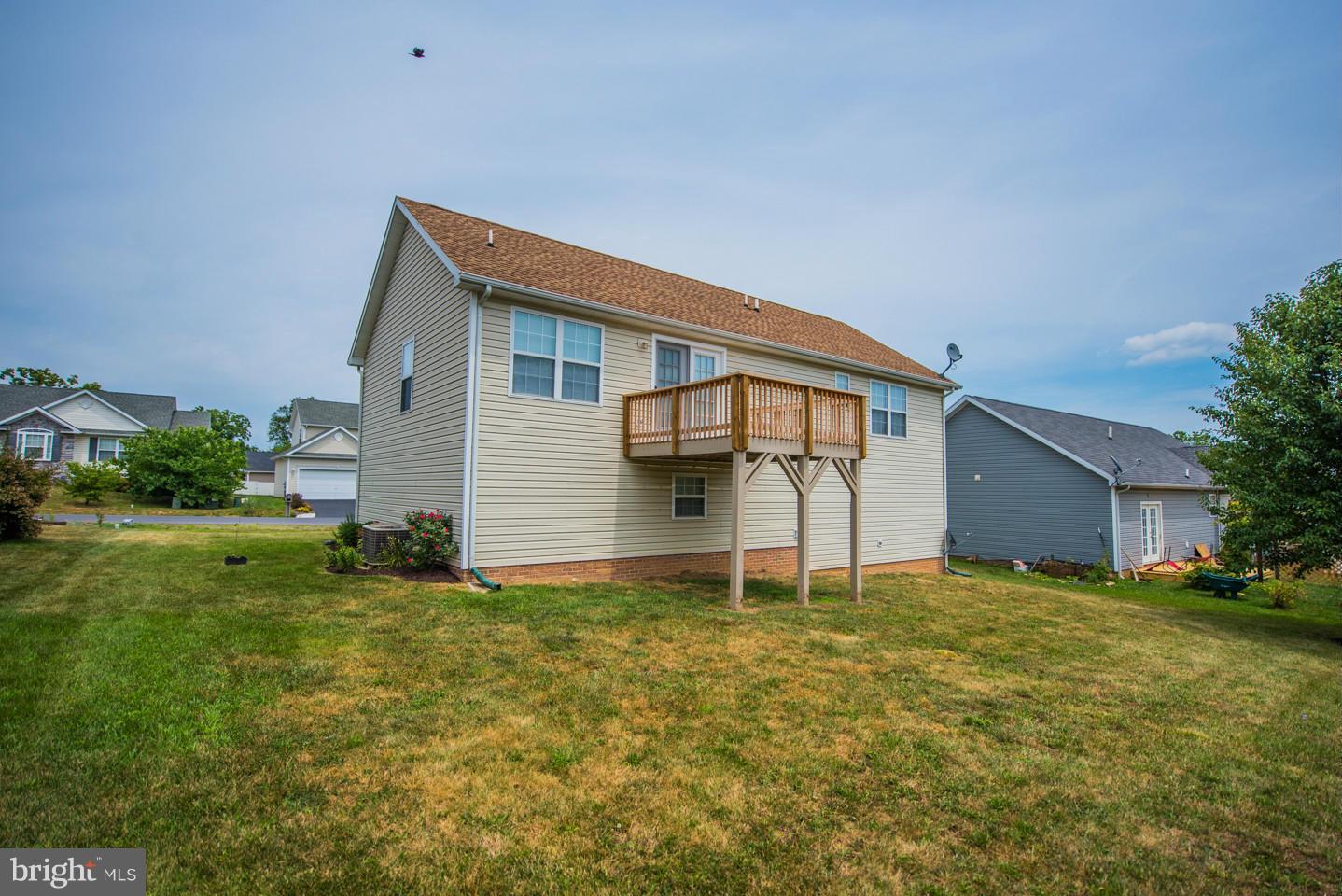 CRESTFIELD - Residential