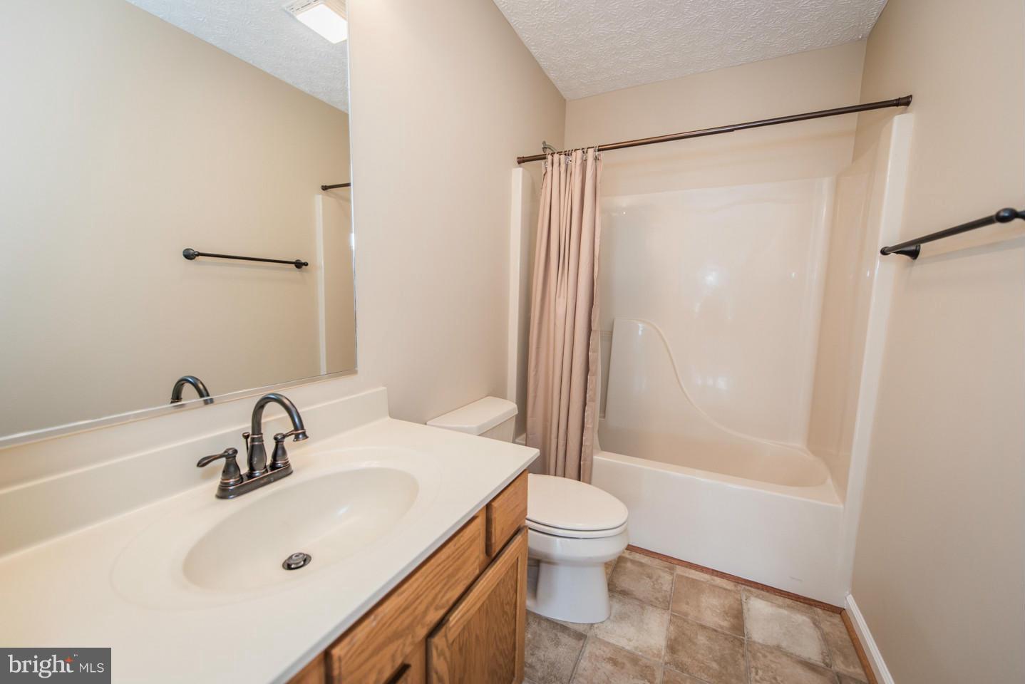 CRESTFIELD - Residential