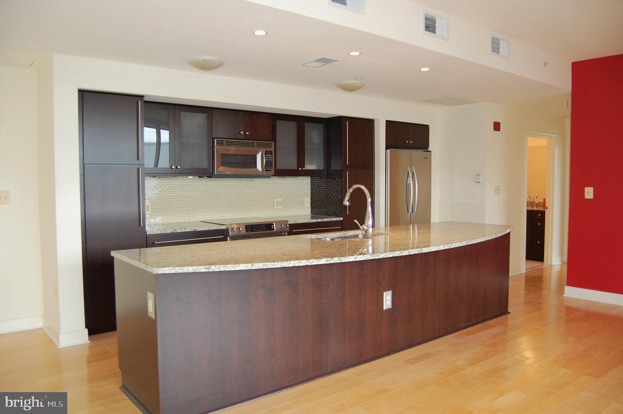 675 PRESIDENT STREET 1609