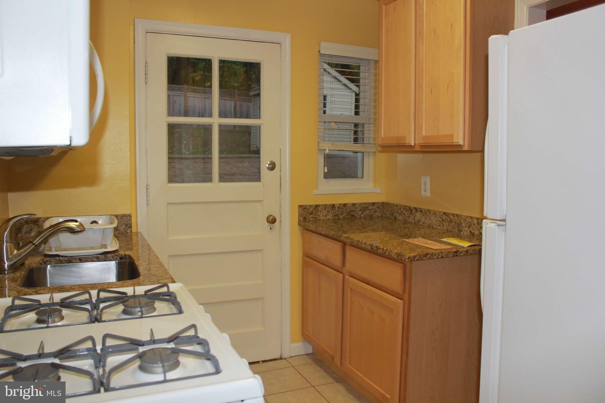 HUNTINGTON - Residential Lease