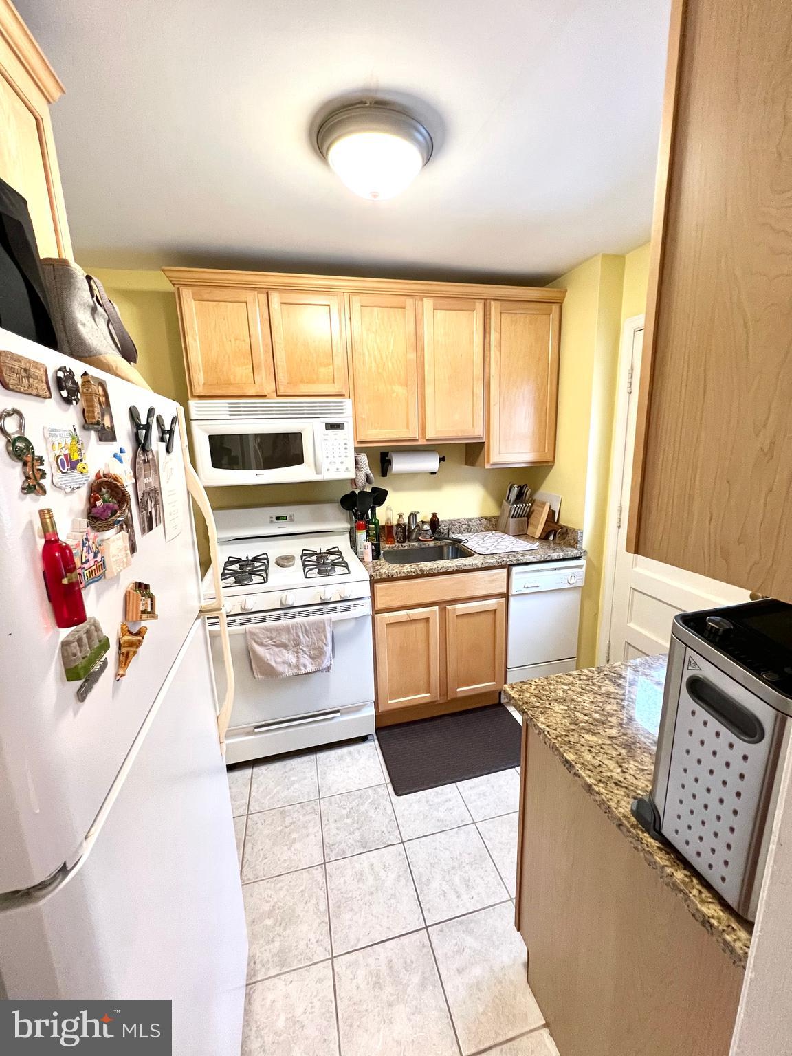 HUNTINGTON - Residential Lease