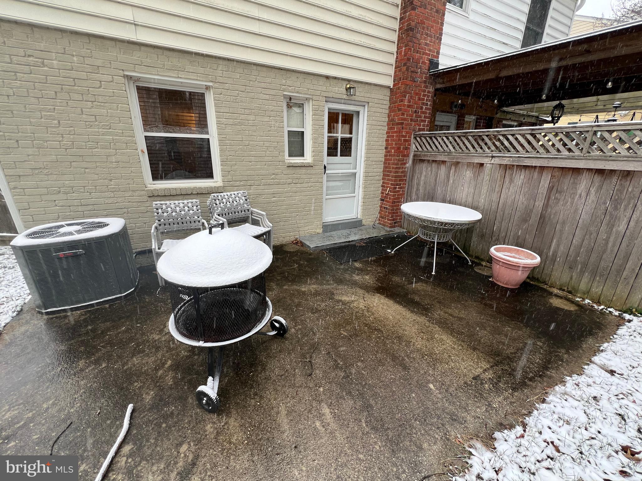 HUNTINGTON - Residential Lease