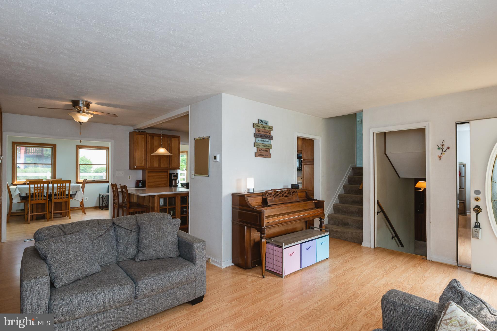 LAUREL VALLEY - Residential