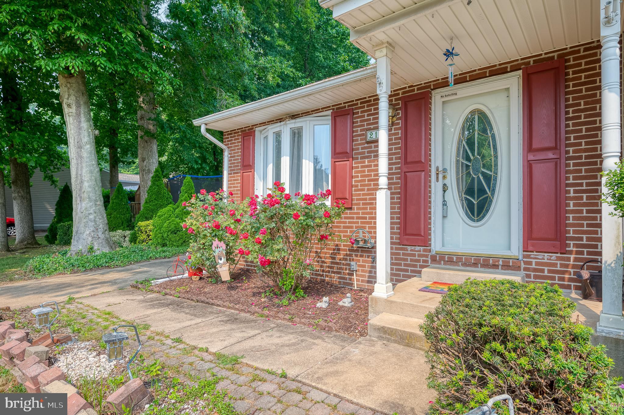 LAUREL VALLEY - Residential