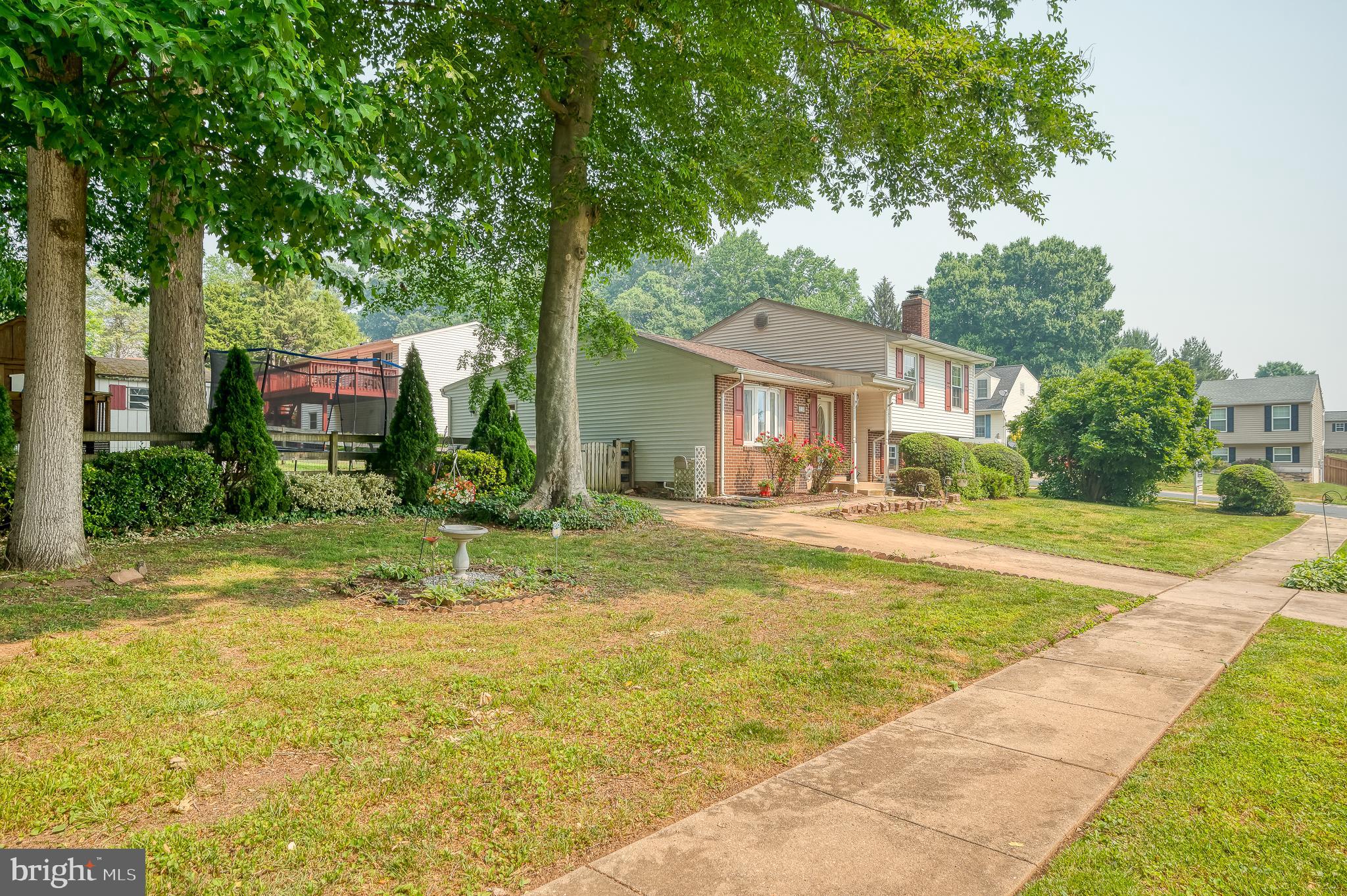 LAUREL VALLEY - Residential