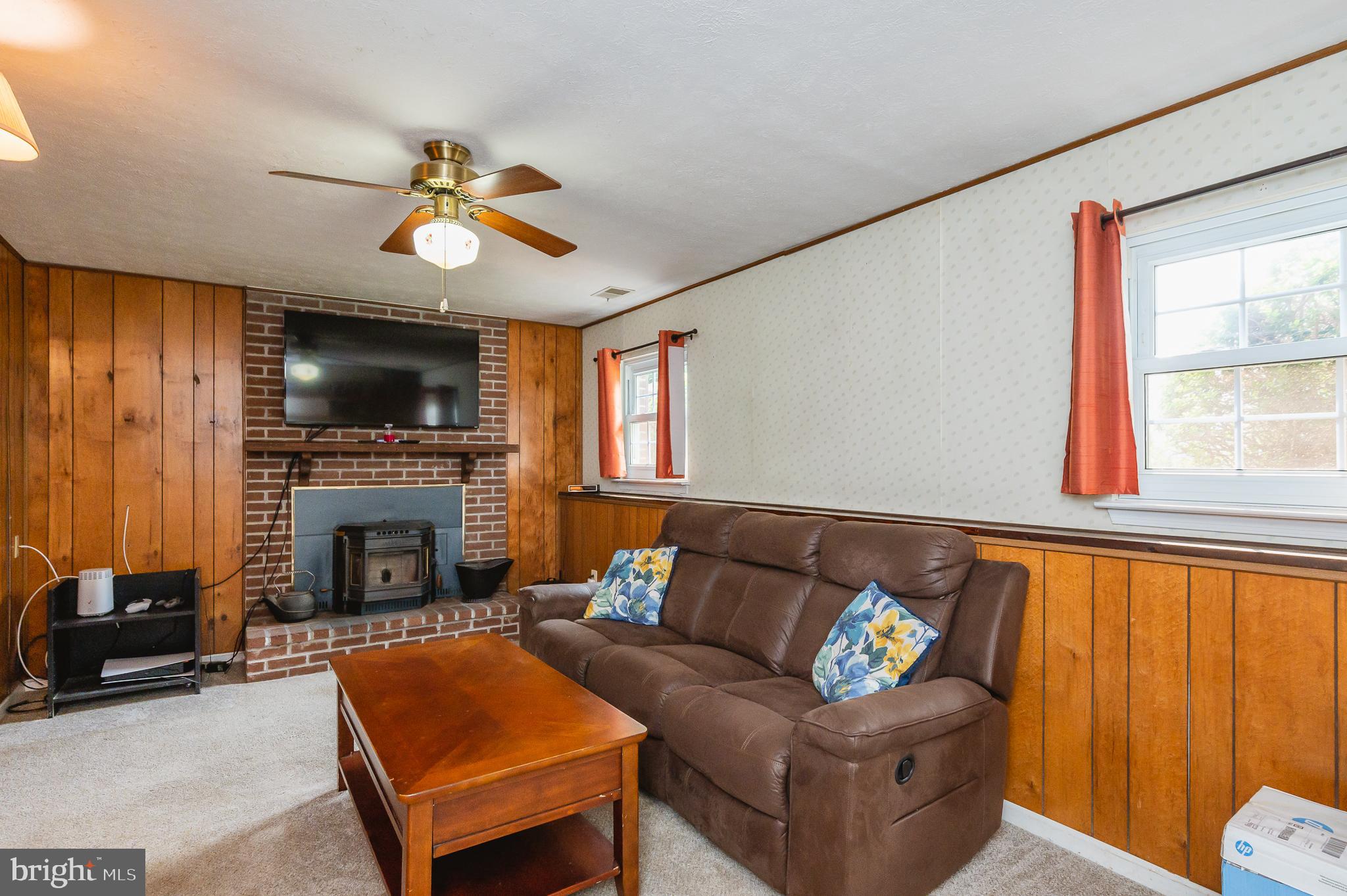 LAUREL VALLEY - Residential