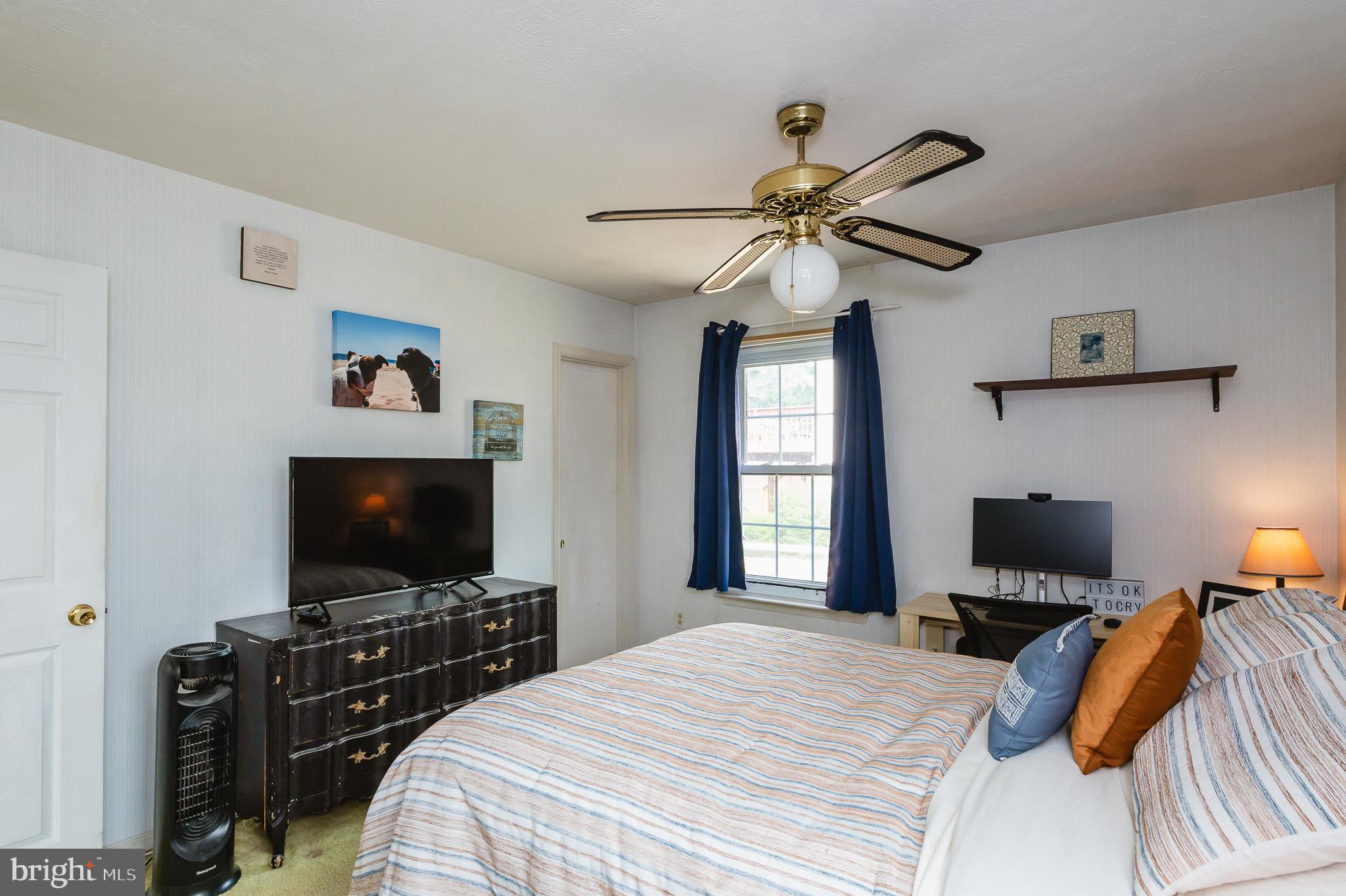 LAUREL VALLEY - Residential