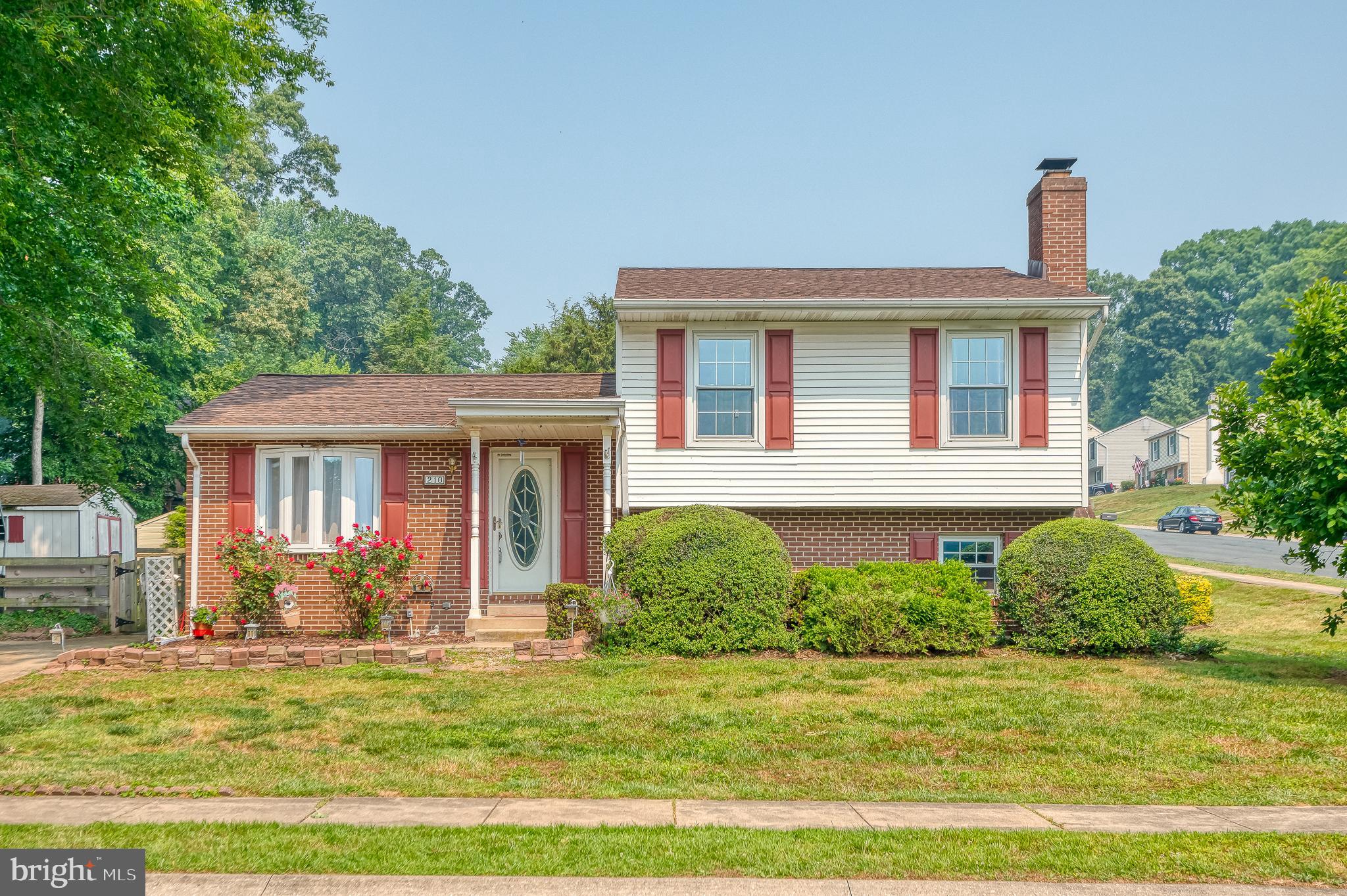 LAUREL VALLEY - Residential