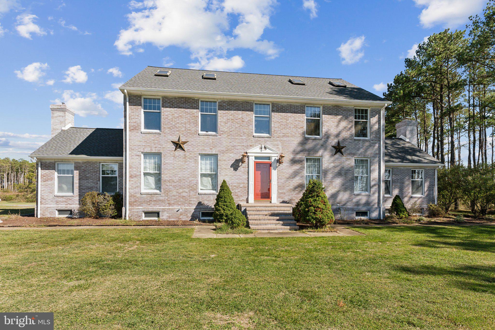 5253 RAGGED POINT ROAD